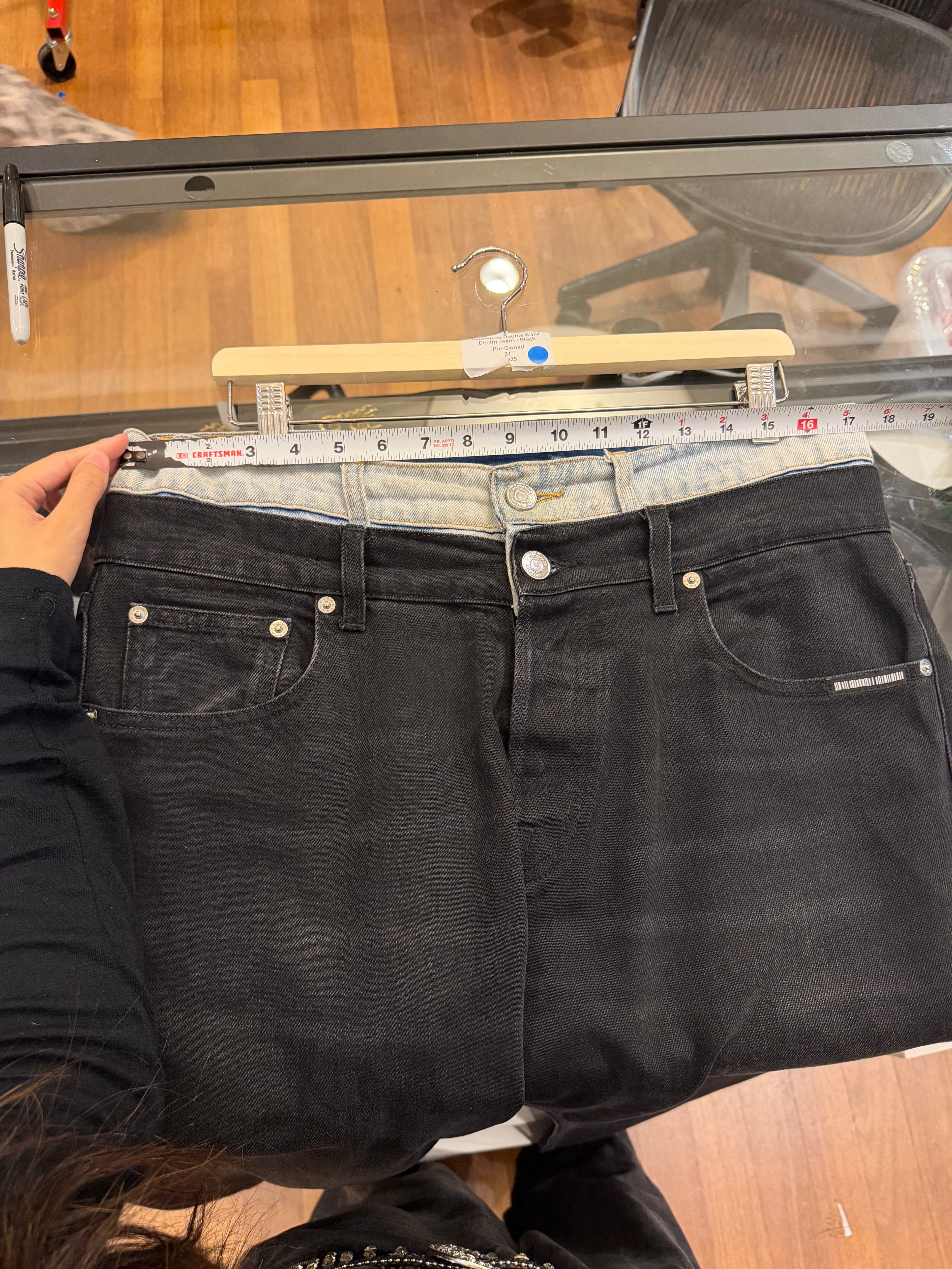 Vetements Double Waist
Denim Jeans - Black