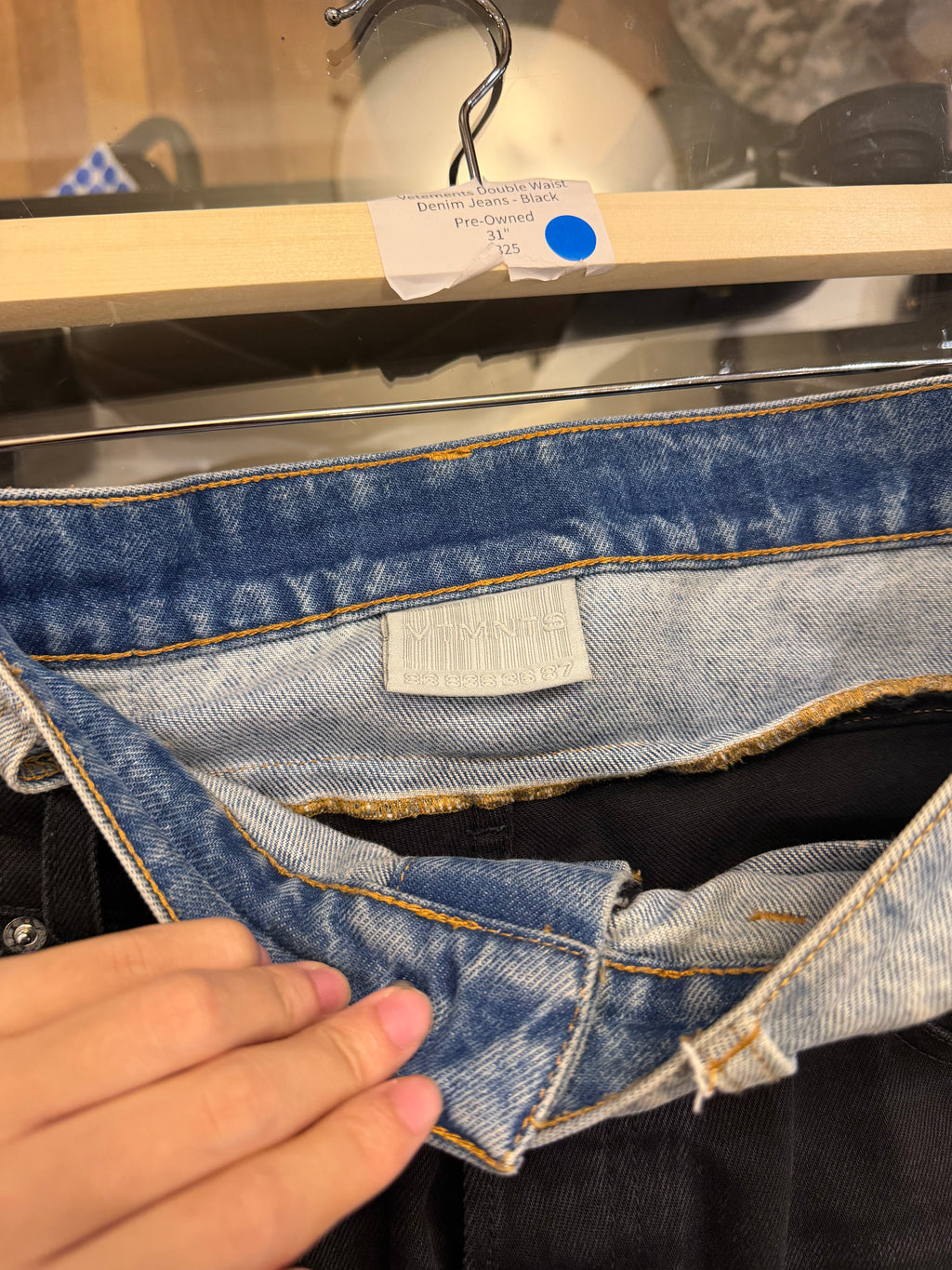 Vetements Double Waist
Denim Jeans - Black