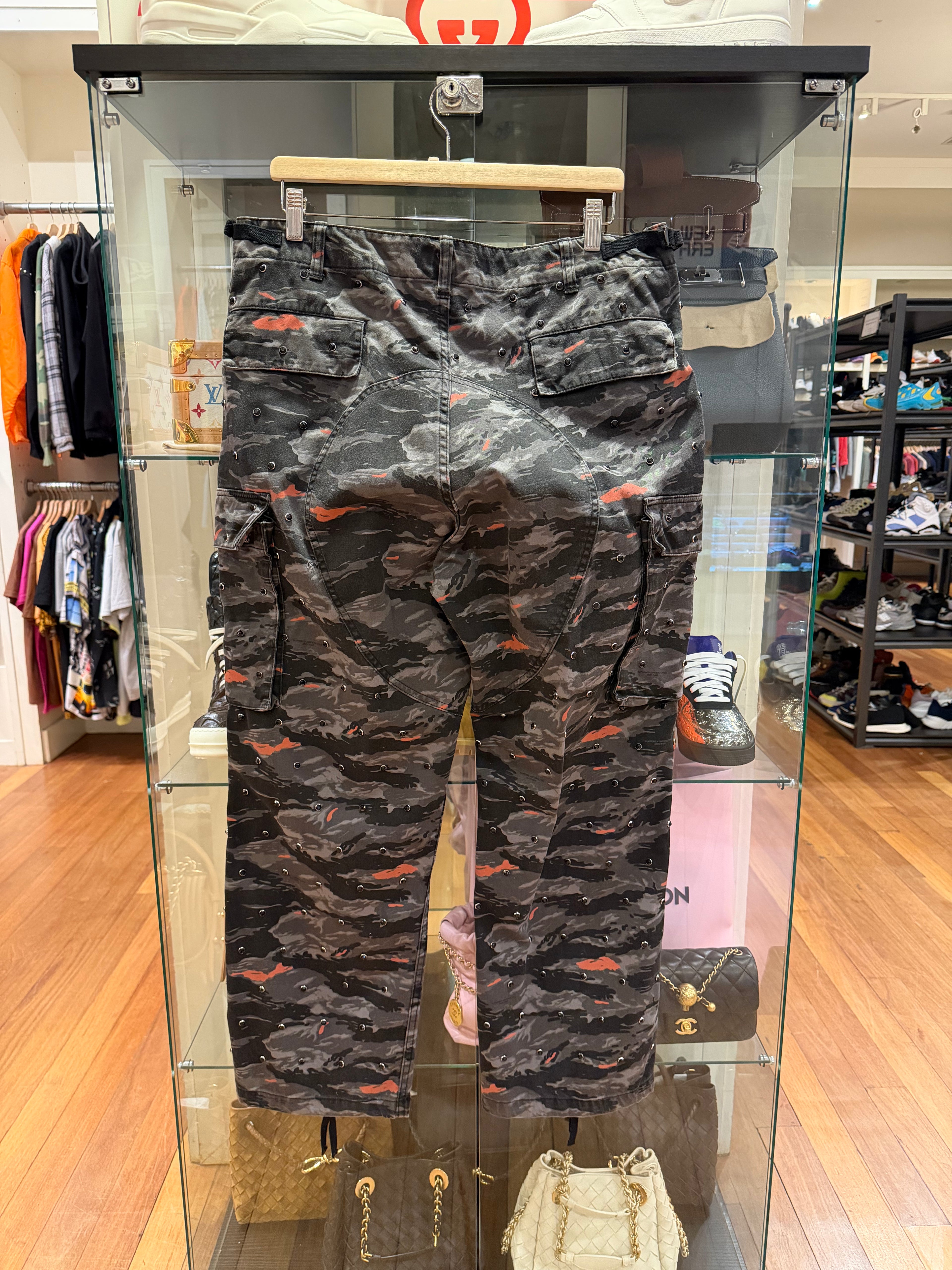 Undercover x Supreme
Studded Camo Pants