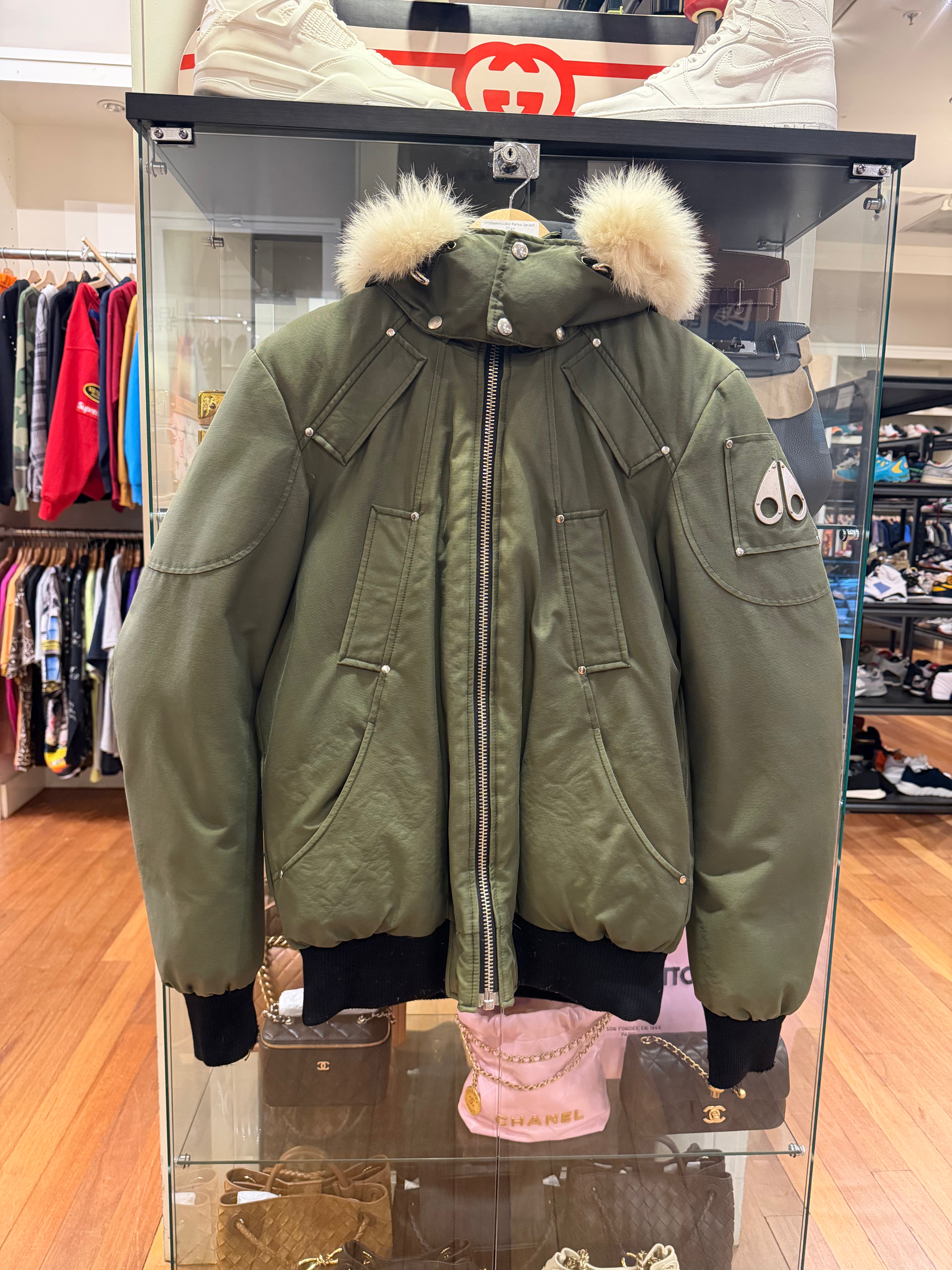 Moose Knuckle Parka Jacket-
Olive