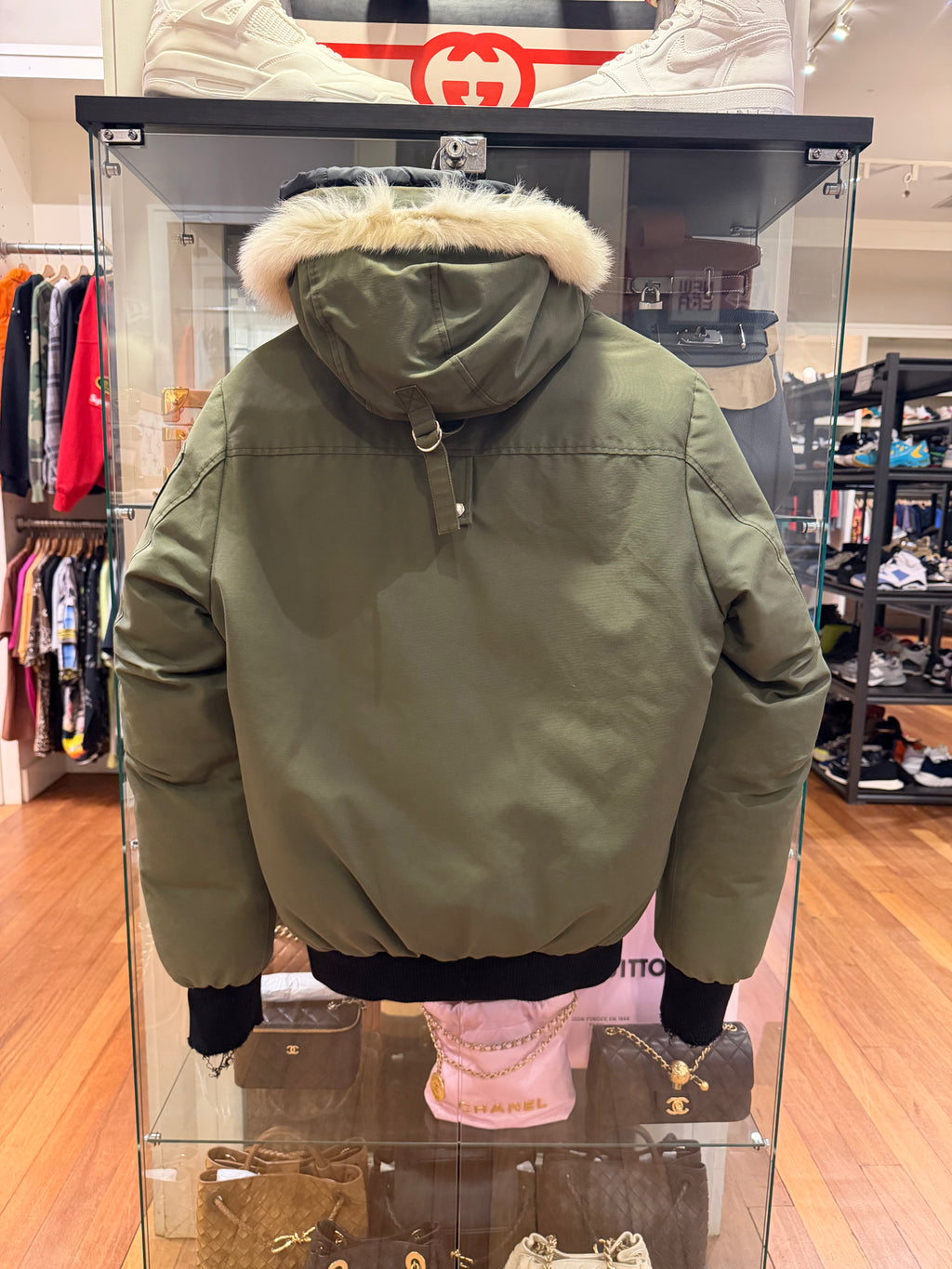 Moose Knuckle Parka Jacket-
Olive