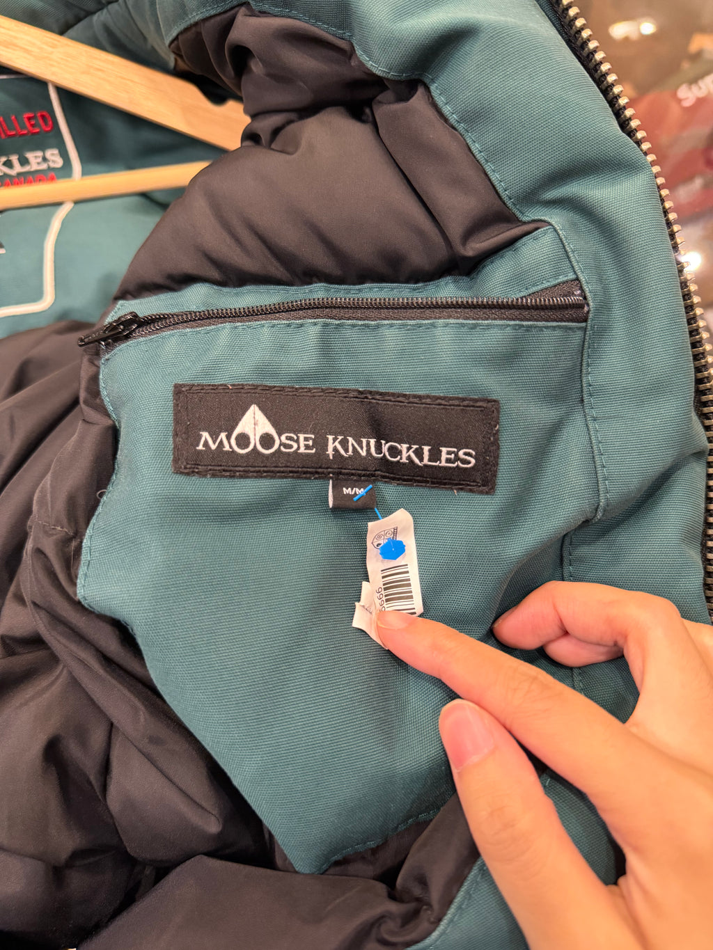 Moose Knuckles Vulpes agopus Down Jacket - Green