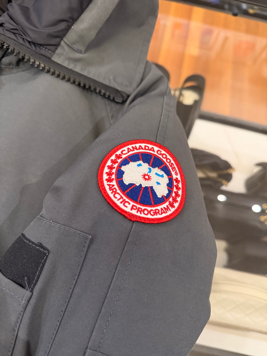Canada Goose Chiliwack
Bomber Jacket- Grey