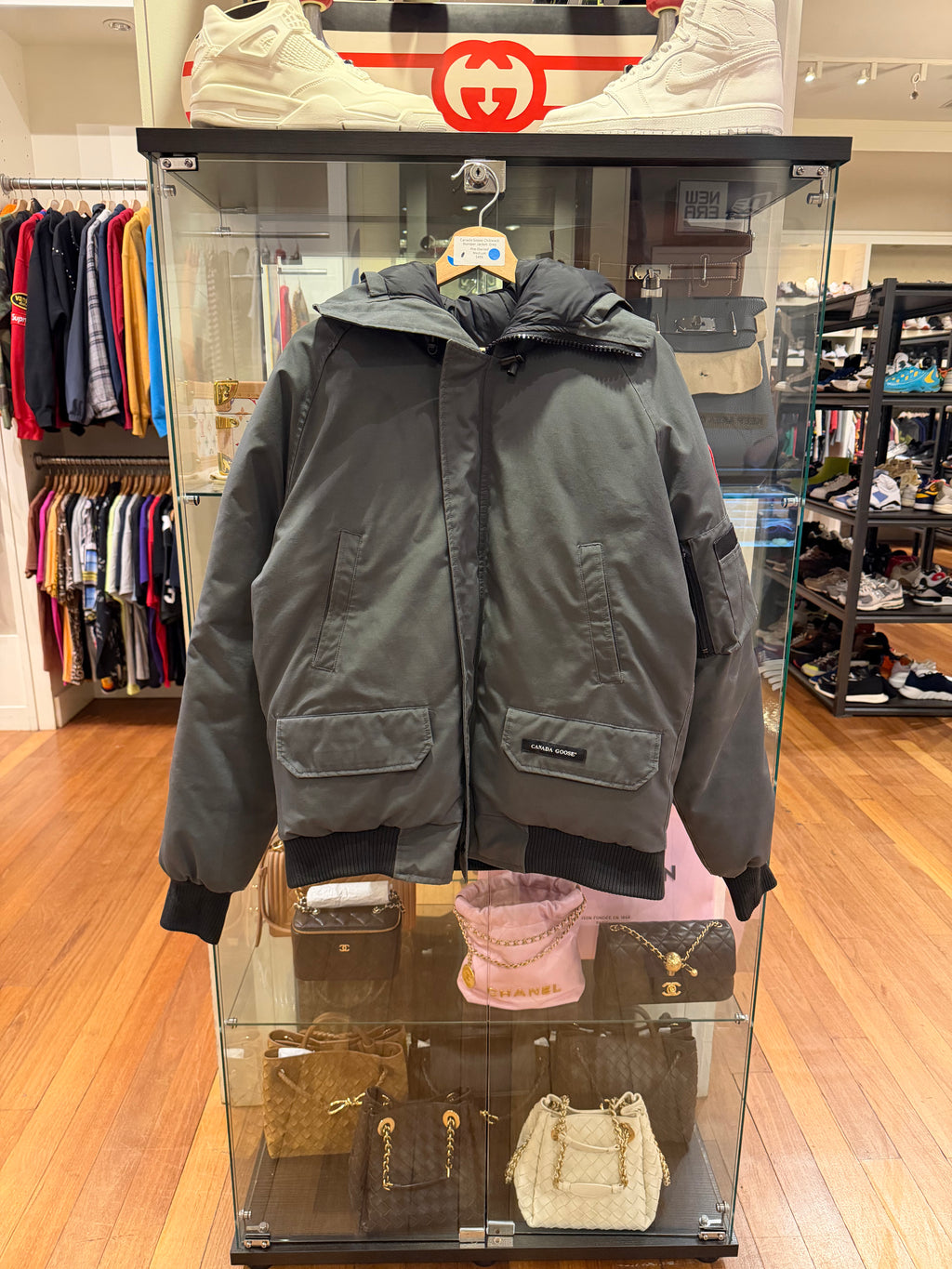 Canada Goose Chiliwack
Bomber Jacket- Grey