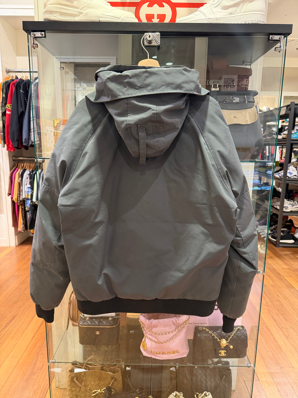 Canada Goose Chiliwack
Bomber Jacket- Grey