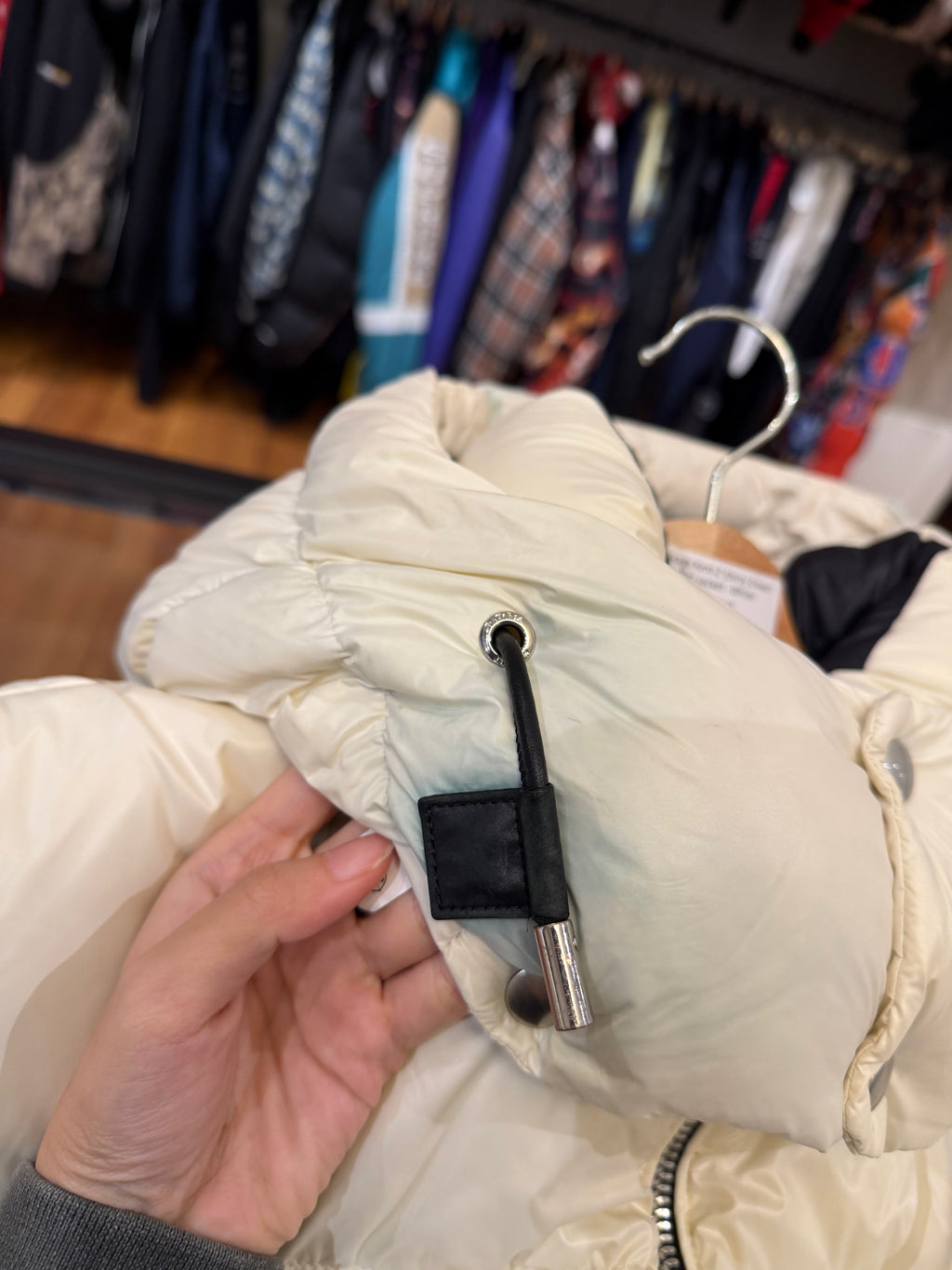 Mackage Kent-Z Shiny Down
Puffer Jacket - White