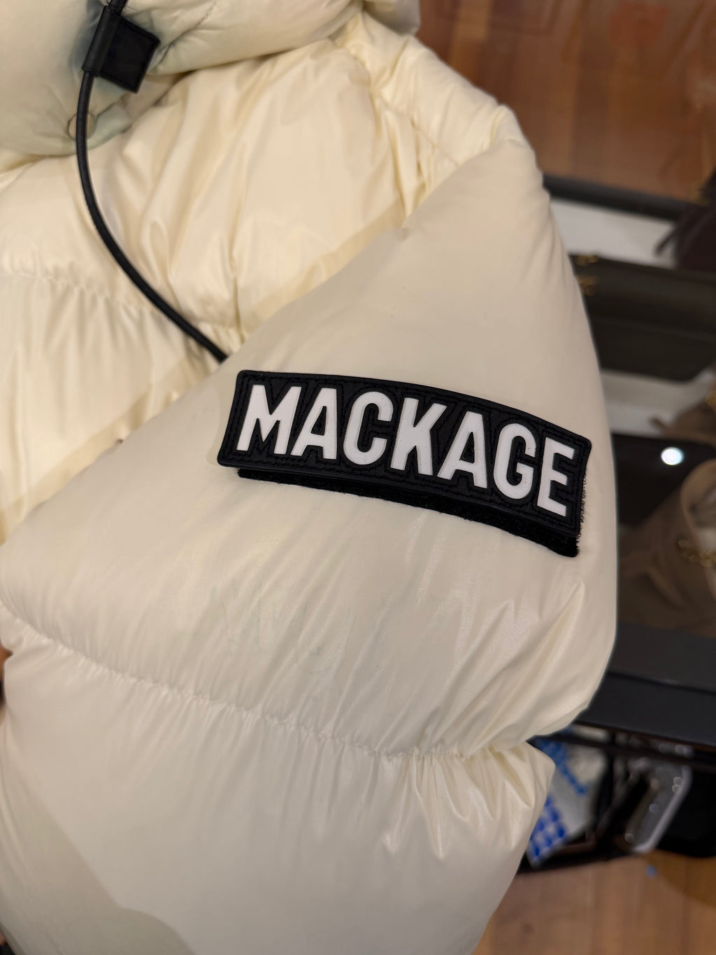 Mackage Kent-Z Shiny Down
Puffer Jacket - White