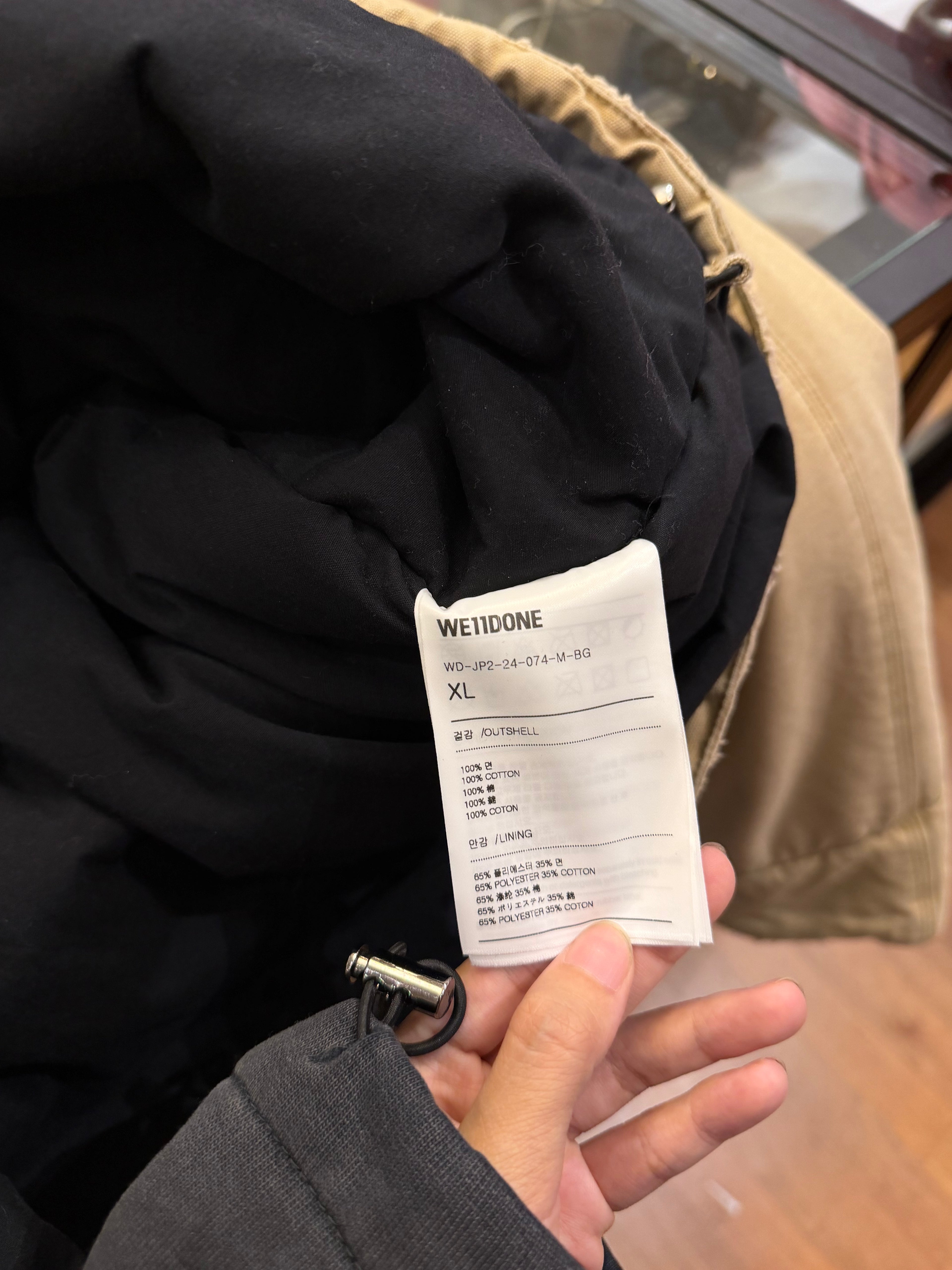 WellDone Canvas Layered
Hoodie