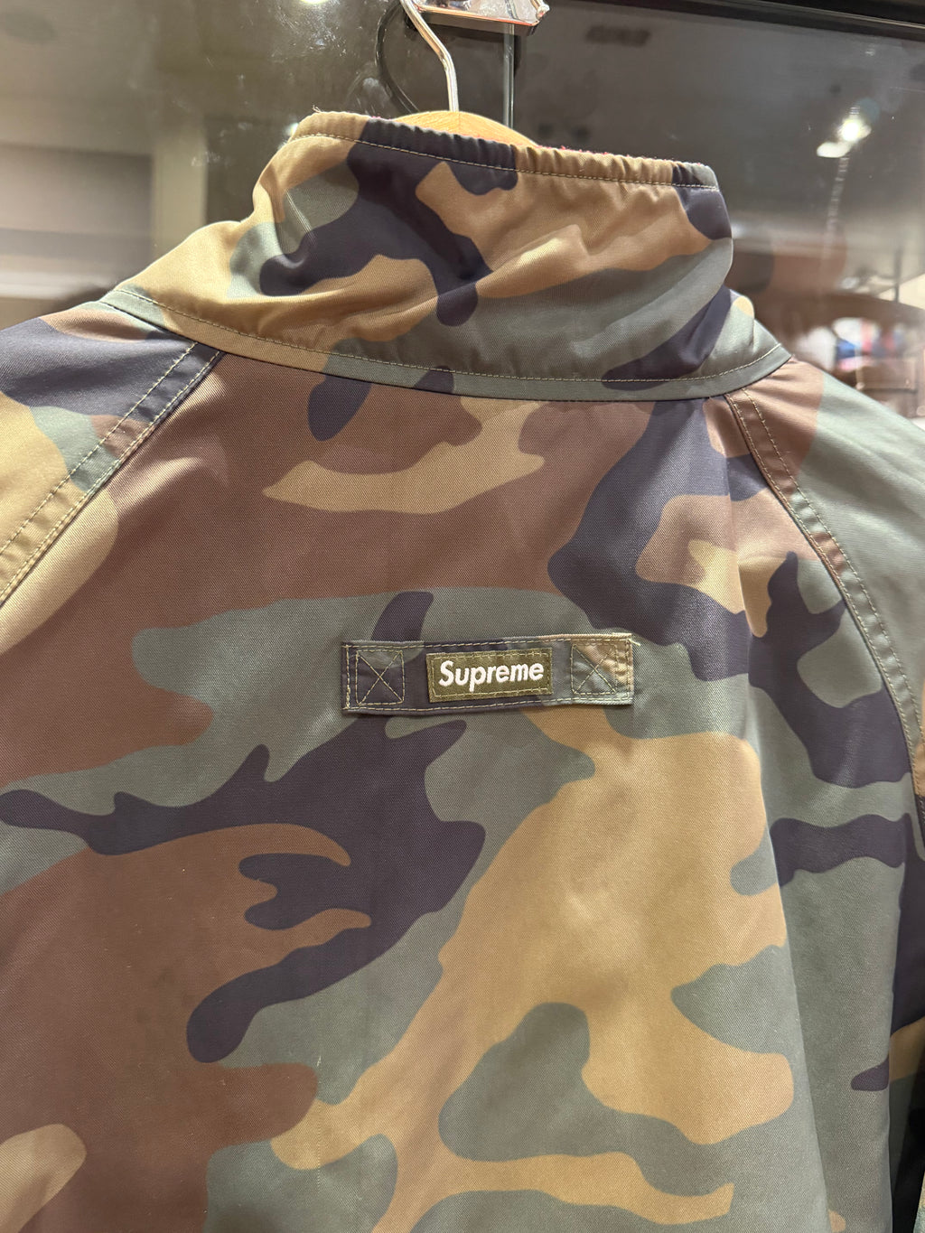 Supreme Polartec Reversible
Jacket - Camo / Red Fleece