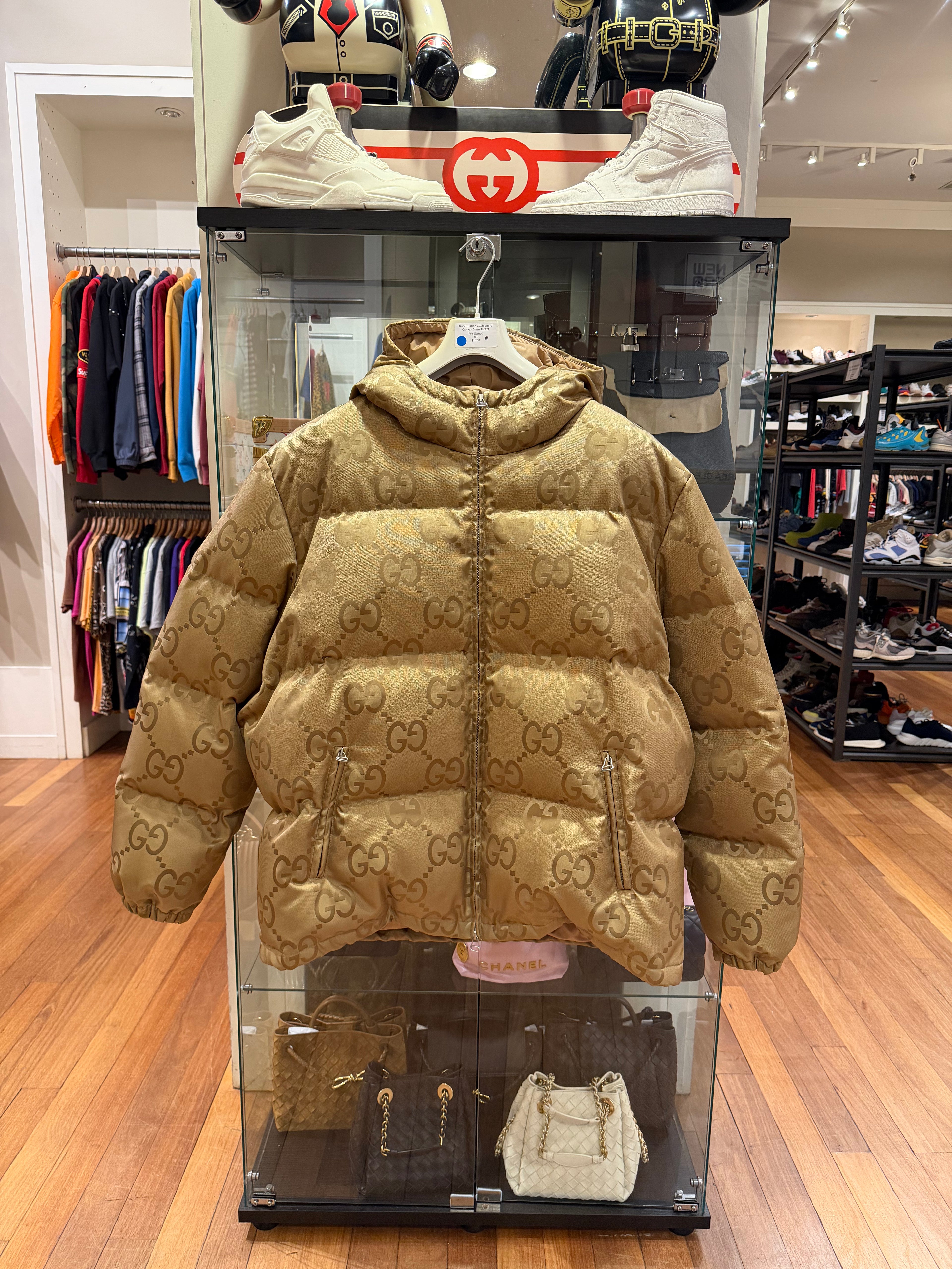 Gucci Jumbo GG Jaquard
Canvas Down Jacket
