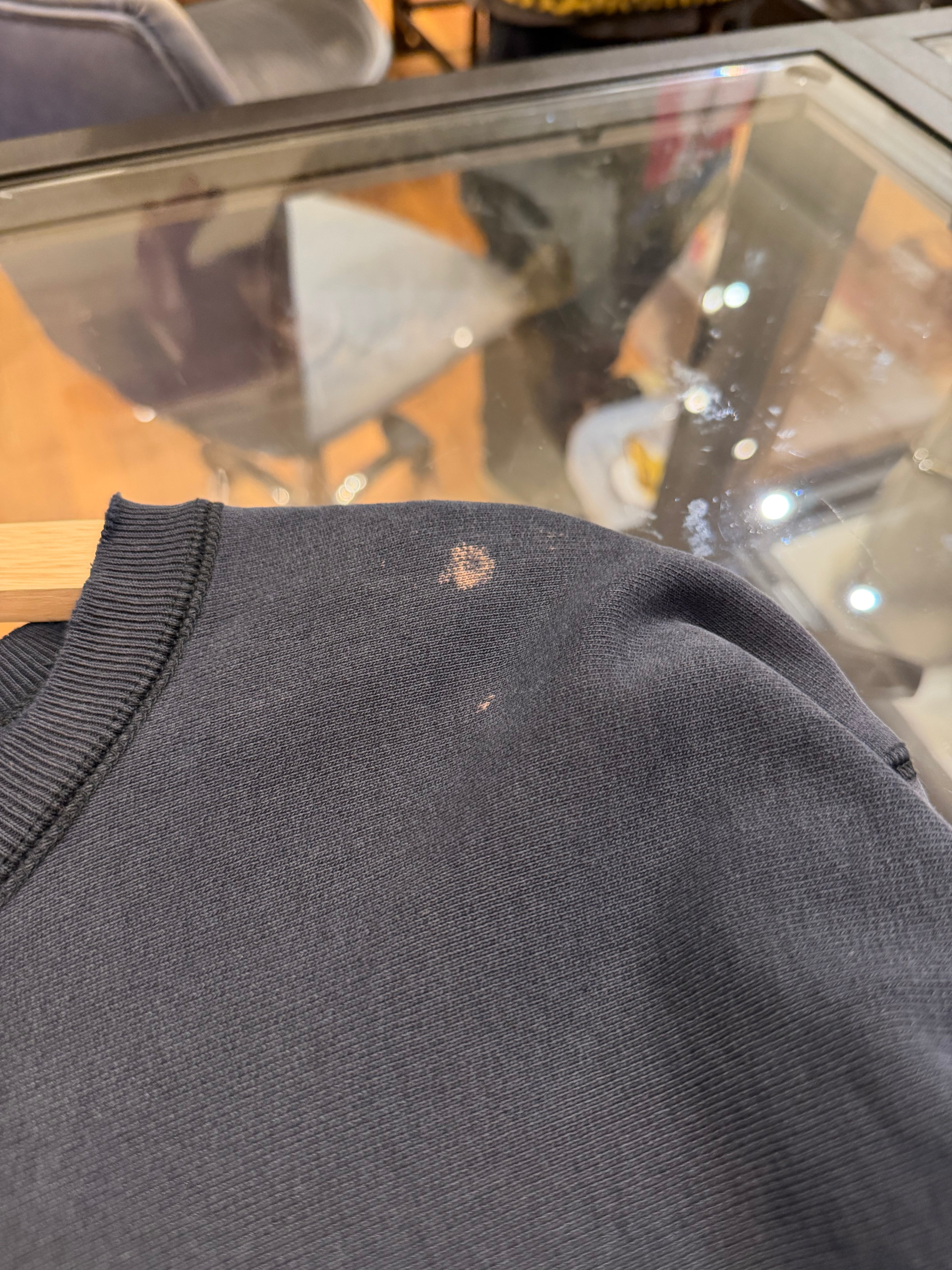 Supreme 2000s Bogo
Crewneck - Black