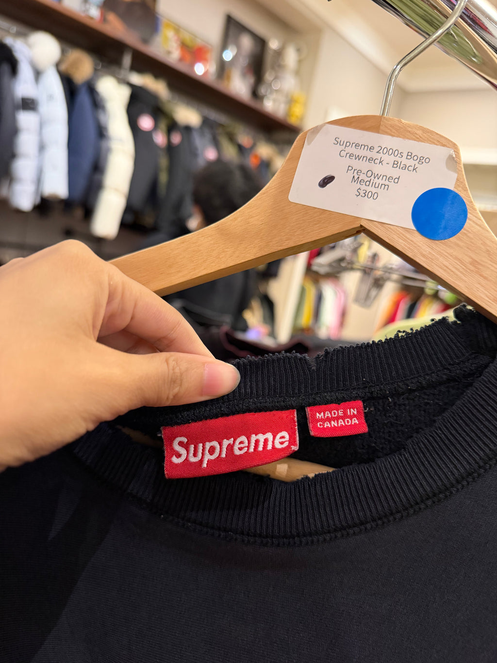 Supreme 2000s Bogo
Crewneck - Black