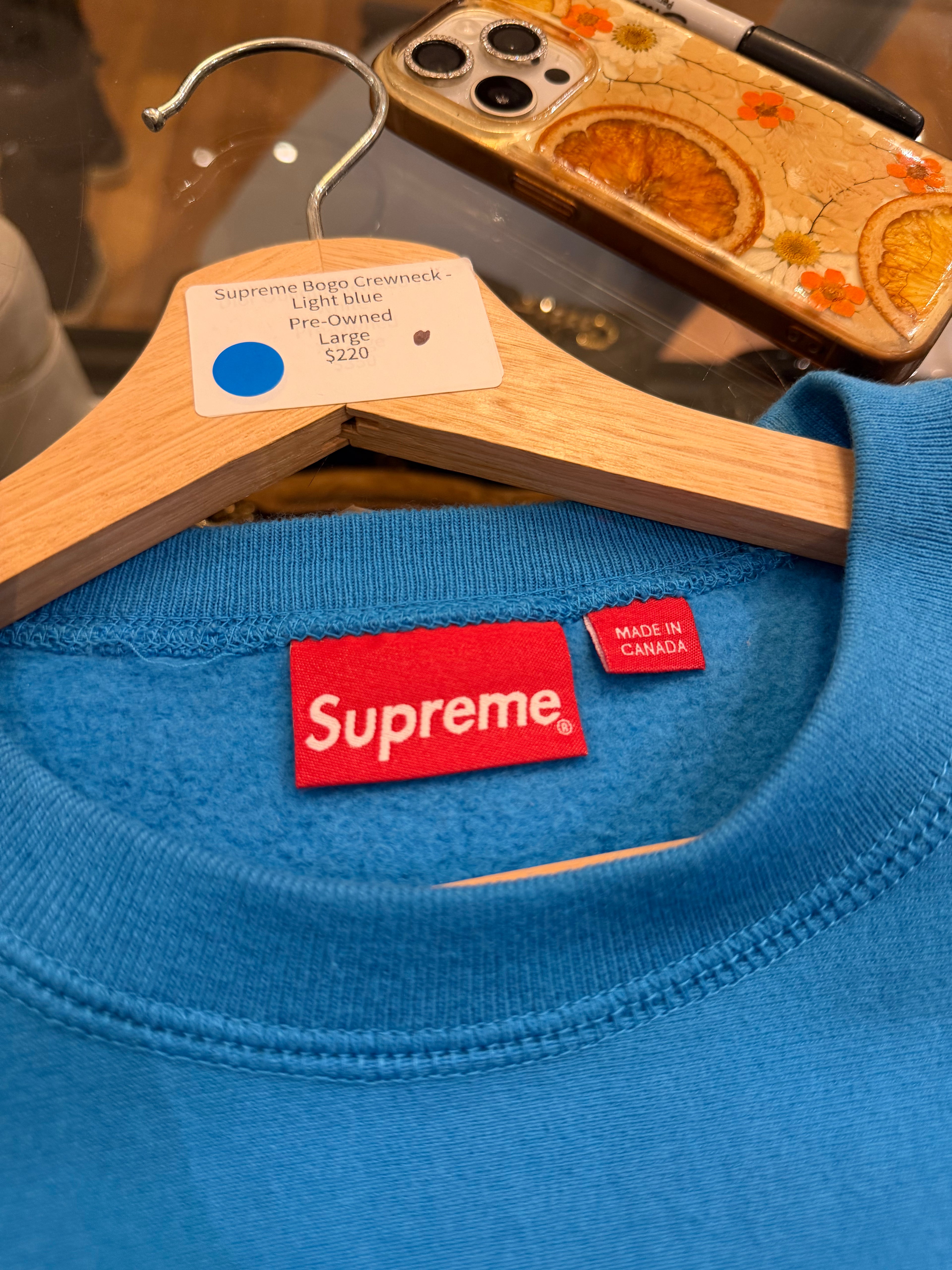 Supreme Bogo Crewneck -
Light blue