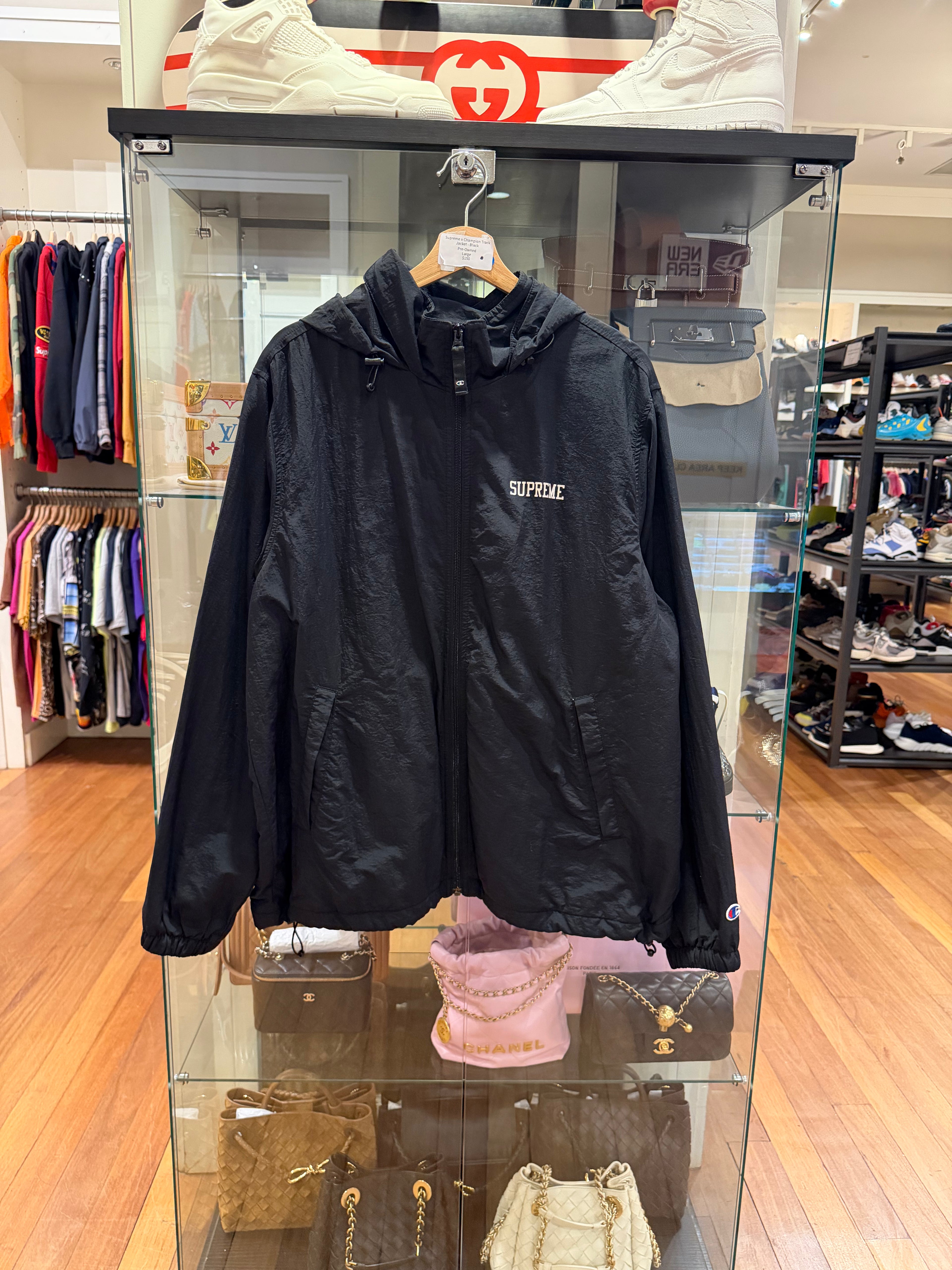 Supreme x Champion Track
Jacket - Black
