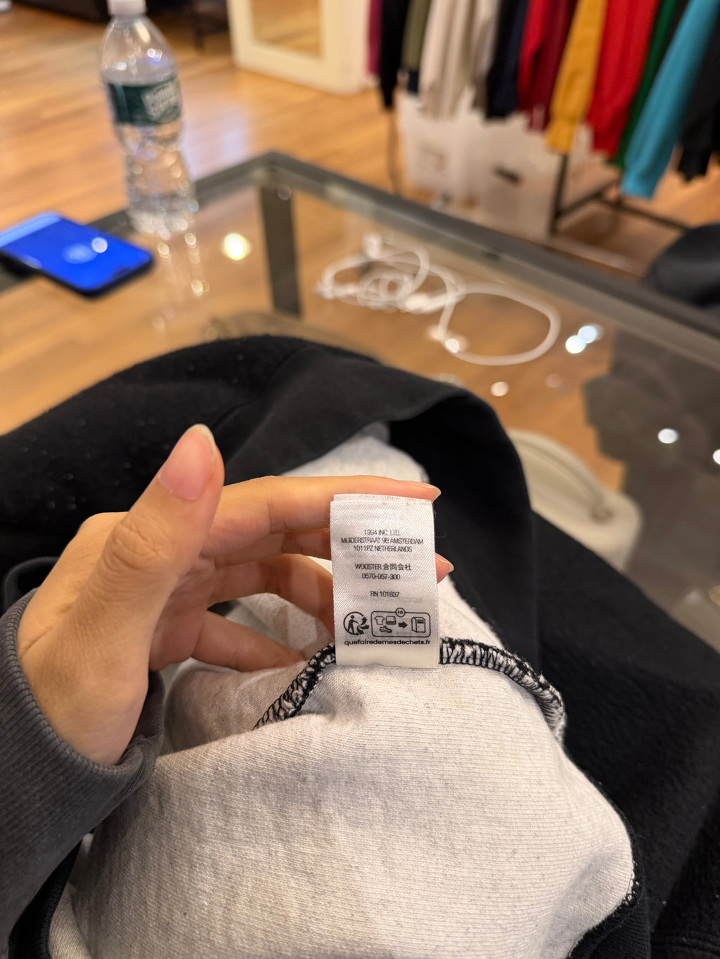 Supreme Inside Out Bogo
Hoodie - Black