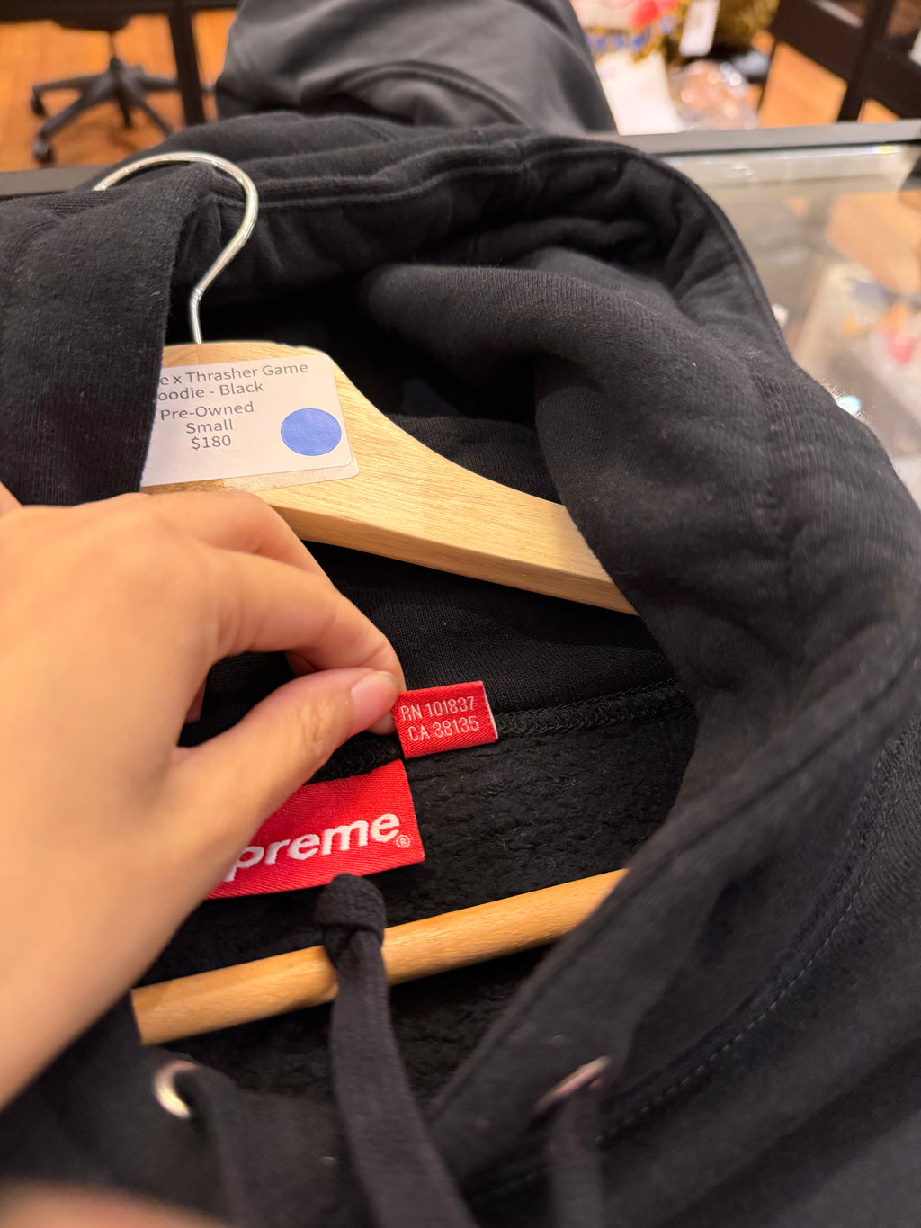 Supreme x Thrasher Game
Hoodie - Black