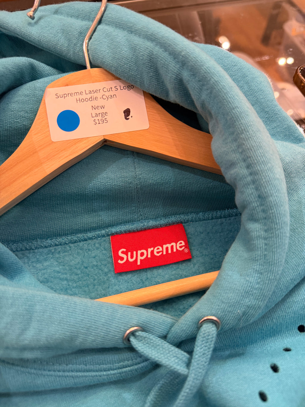 Supreme Laser Cut S Logo
Hoodie -Cyan