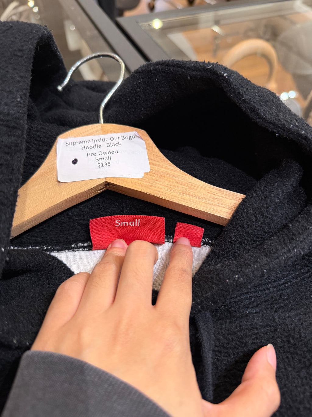 Supreme Inside Out Bogo
Hoodie - Black