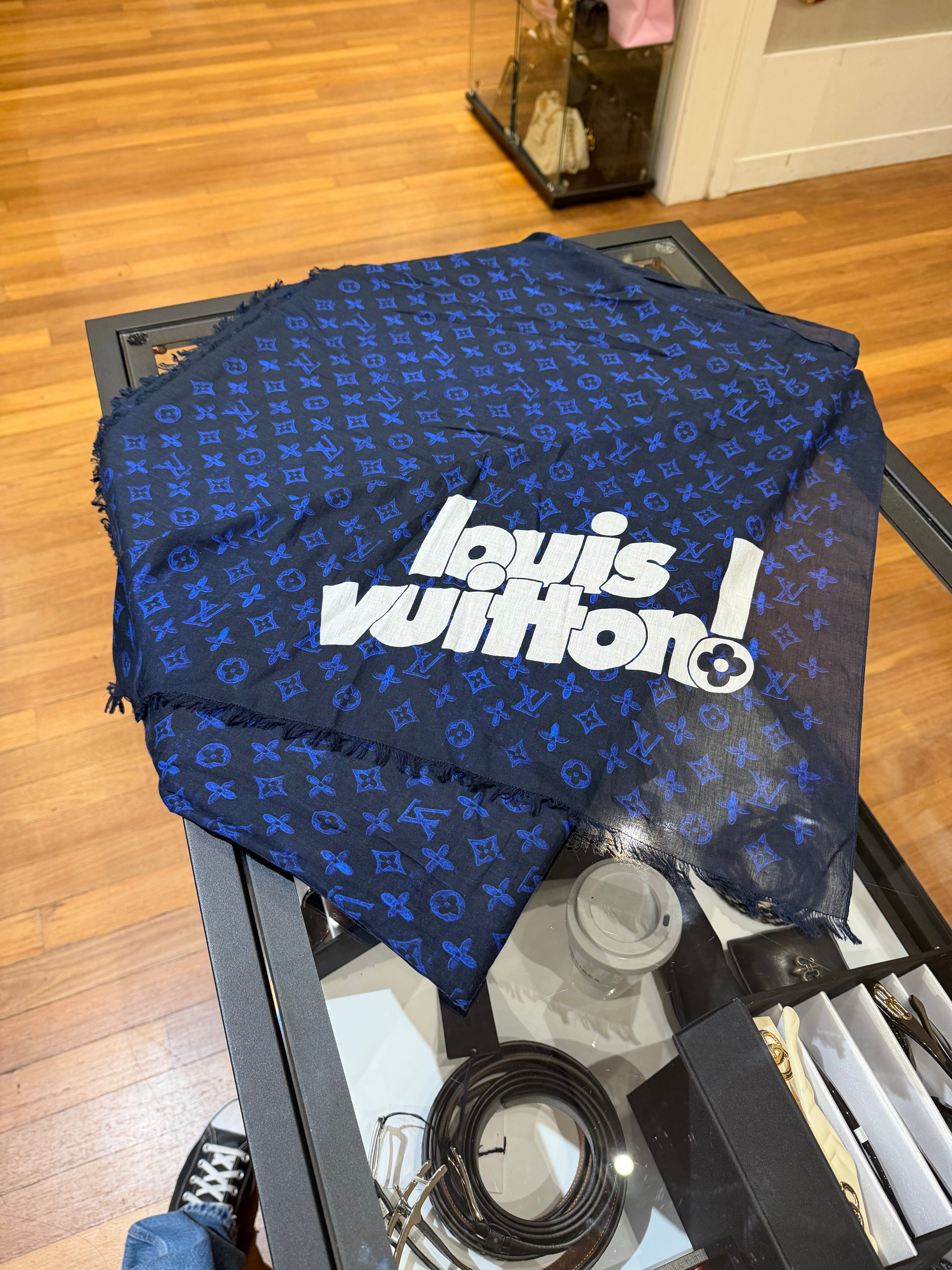 Louis Vuitton Etoile Everyday Stole Scarf Blue Navy blue Cotton (75in)
