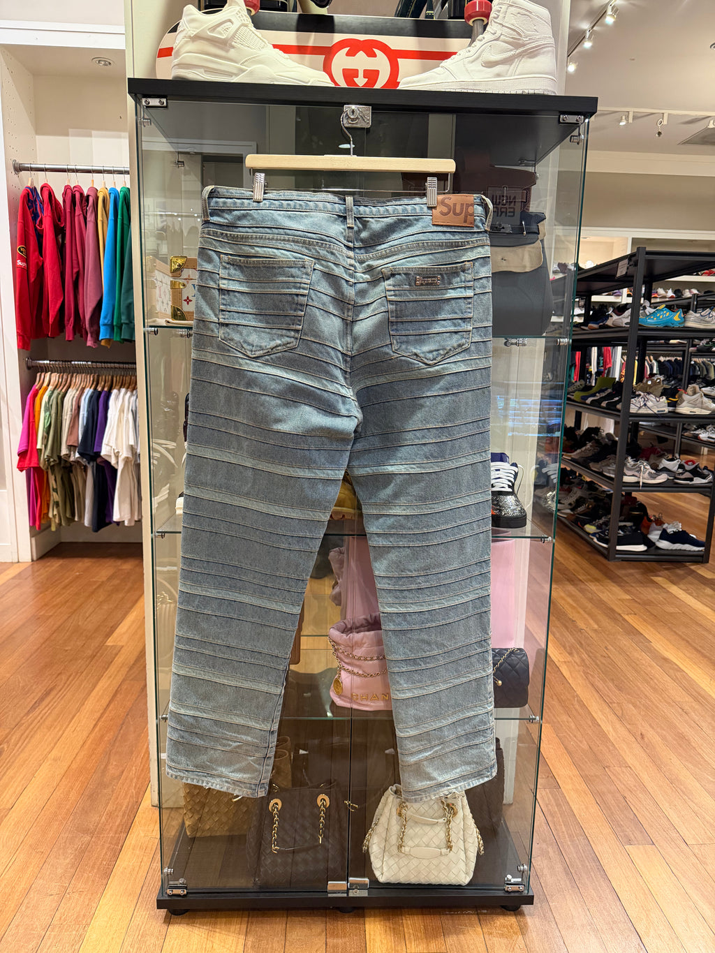 Supreme FW22 Layered Denim Jeans - Washed
Blue(JB)