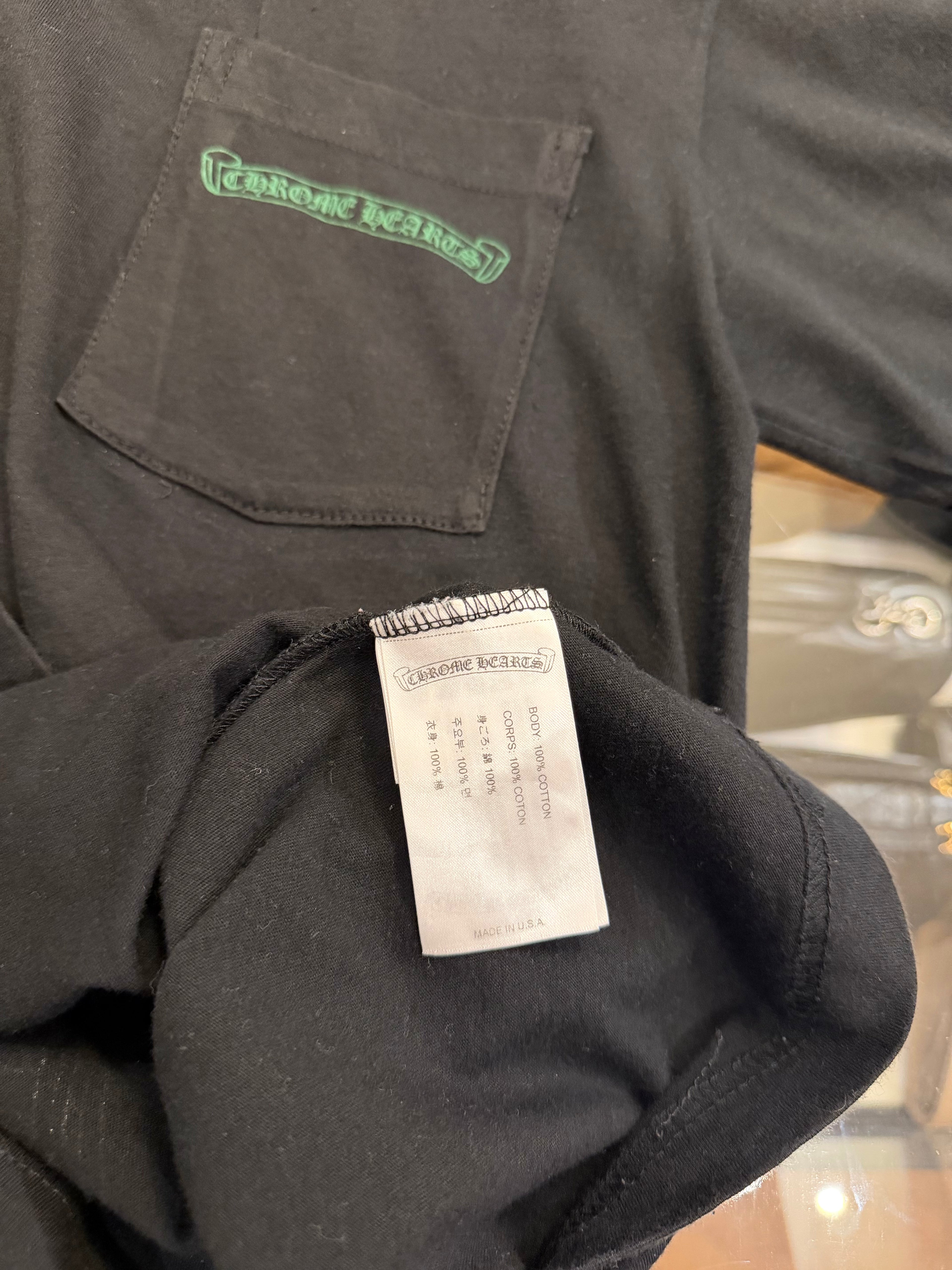 Chrome Hearts Greeen
Cemetery Tee - Black