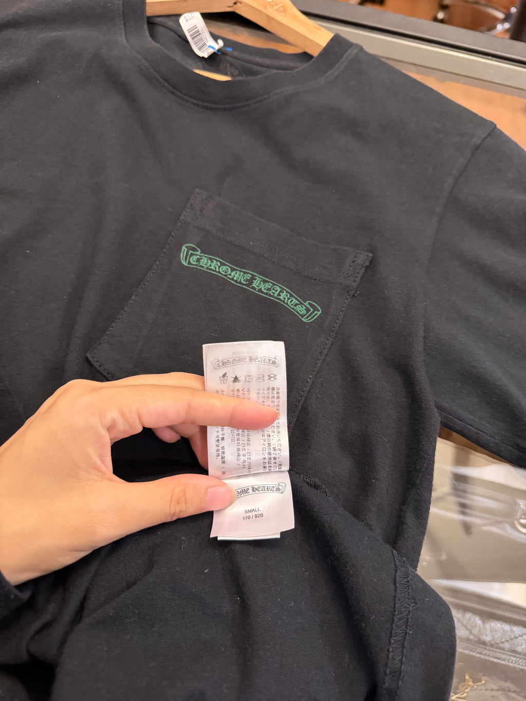 Chrome Hearts Greeen
Cemetery Tee - Black