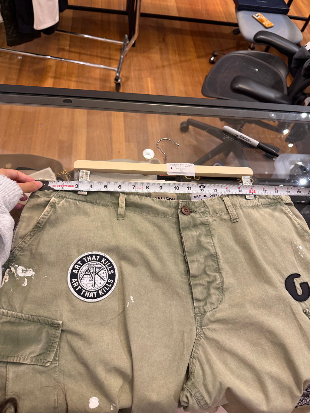 Gallery Dept Kenzie Fatigue
Cargo Shorts - Green