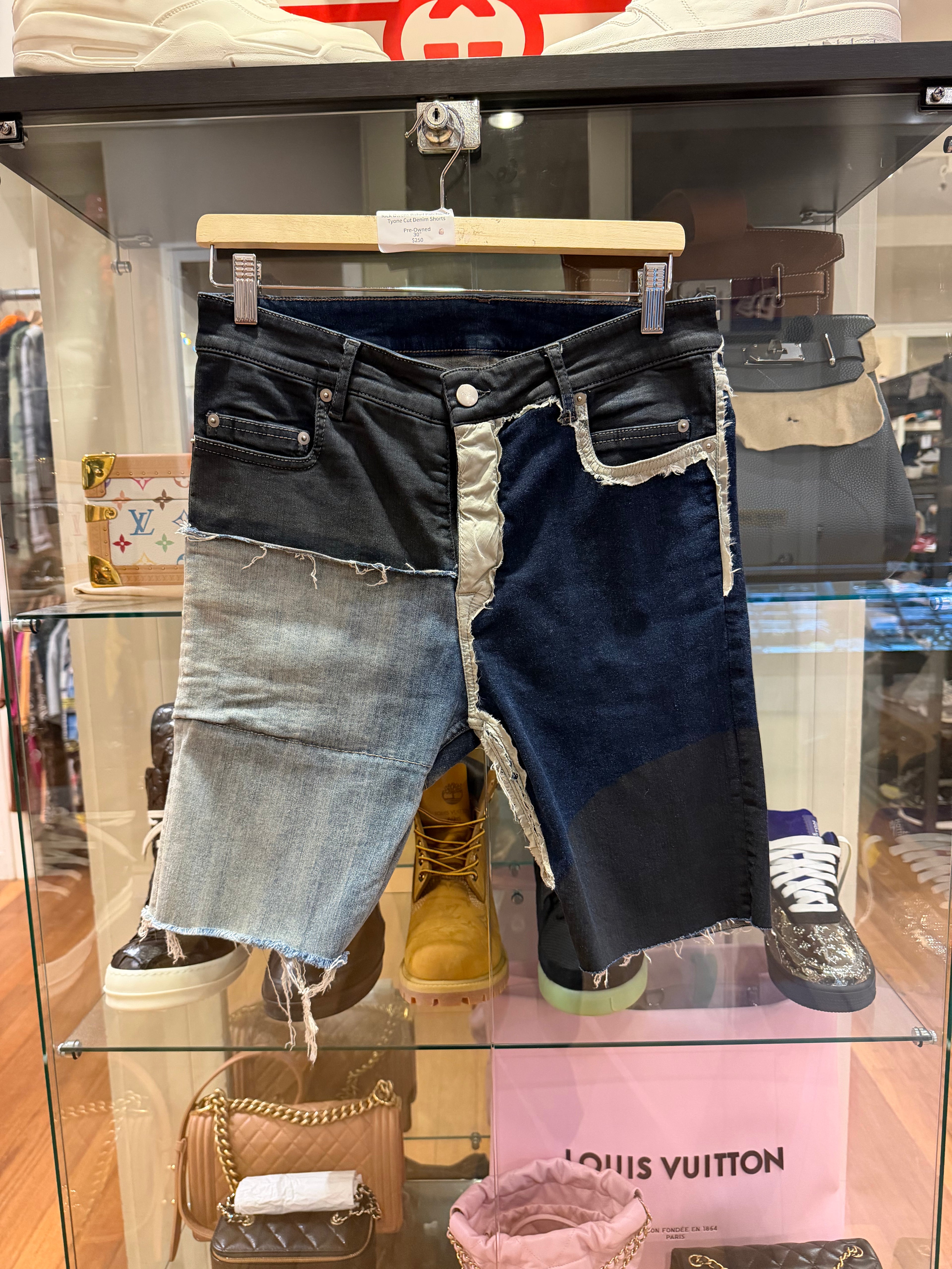 Rick Owens Babel Patchwork
Tyone Cut Denim Shorts