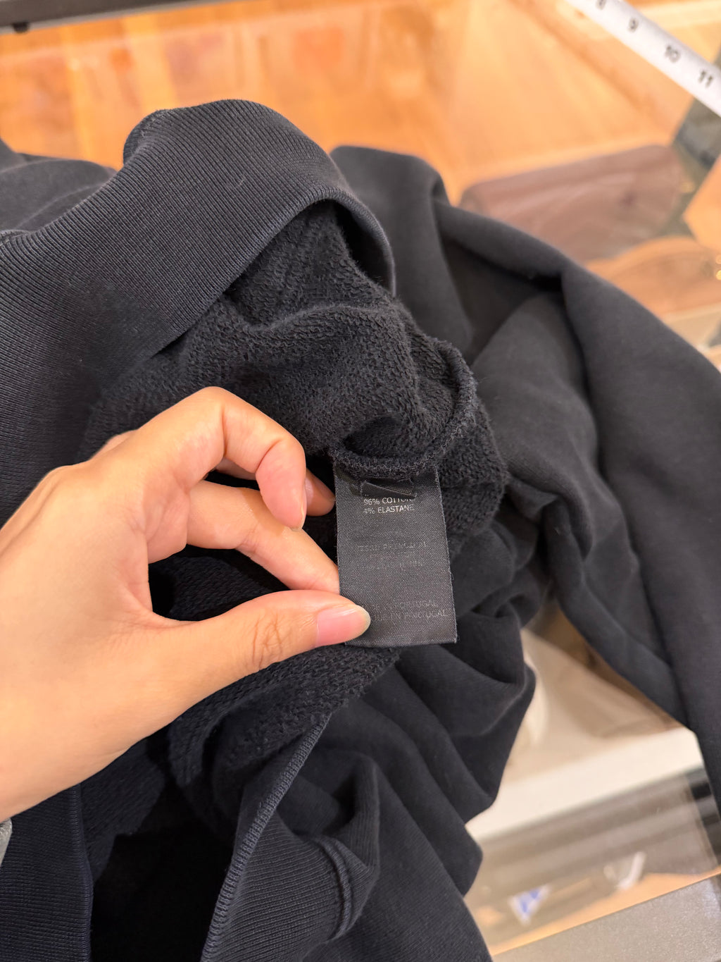 Vetements x Umbro Logo
Hoodie - Black