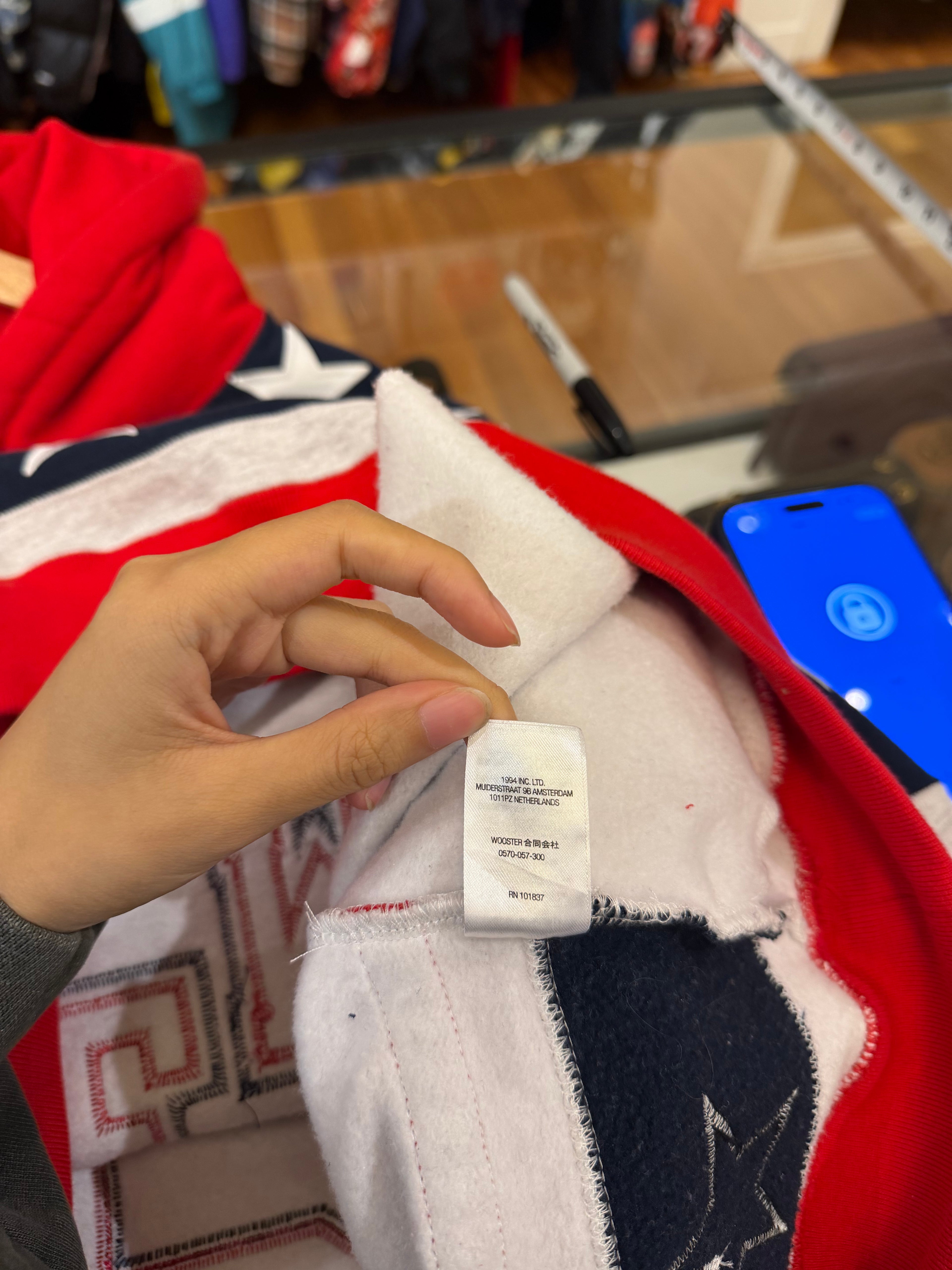 Supreme FW22 Hockey
Hooded Sweatshirt - Ash Grey