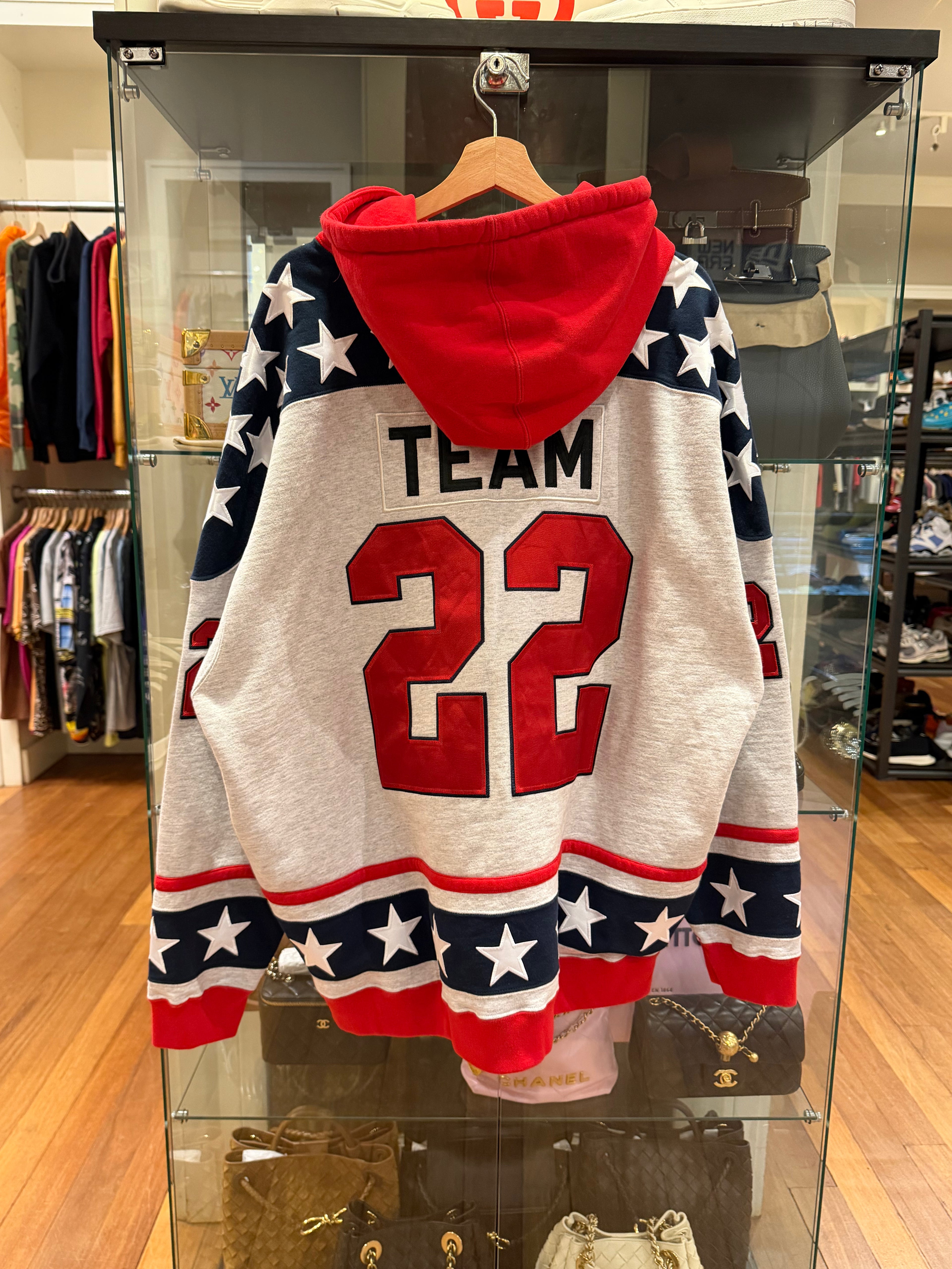 Supreme FW22 Hockey
Hooded Sweatshirt - Ash Grey