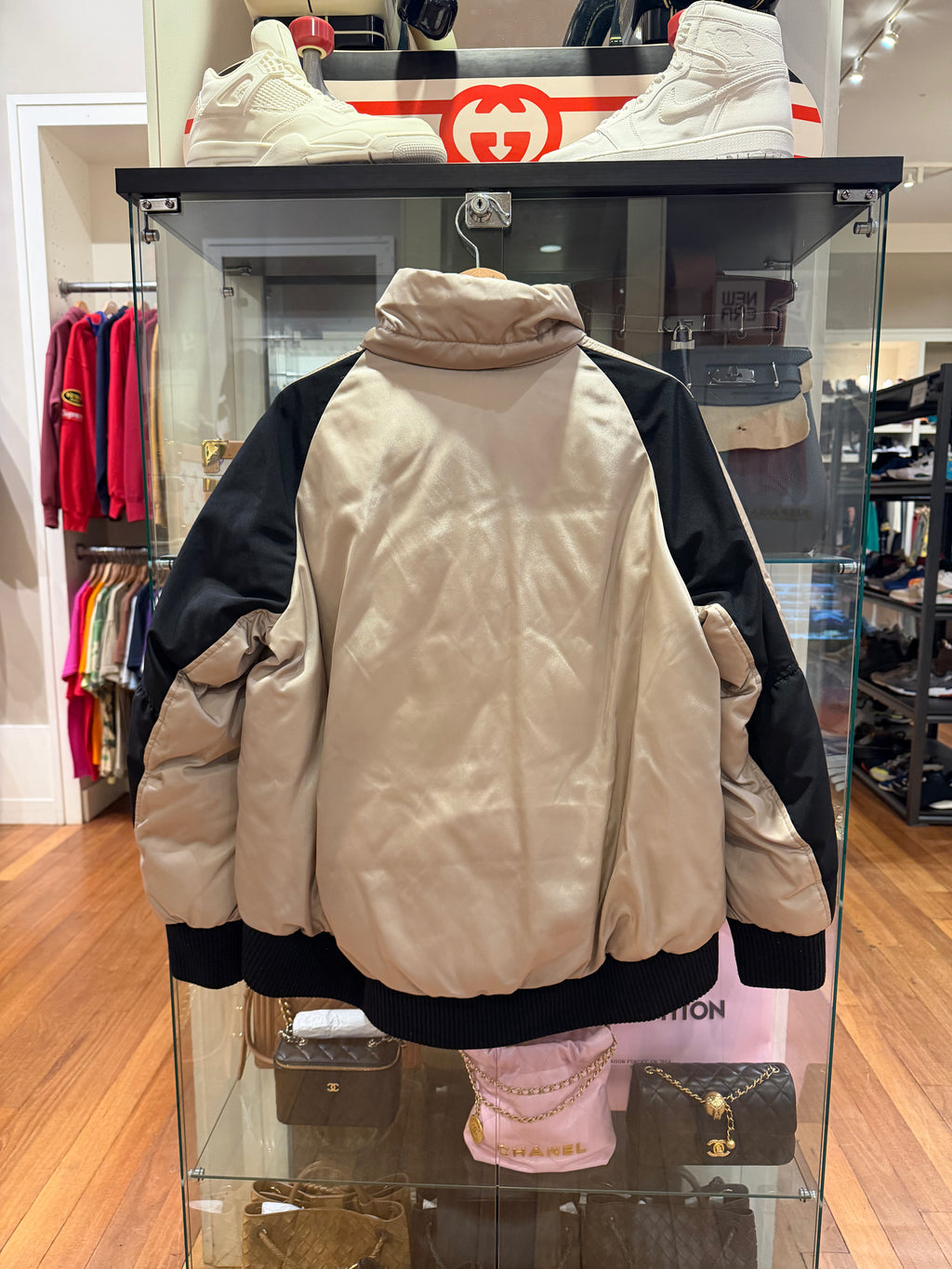 Moncler Homogyne
Giubbotto - Beige