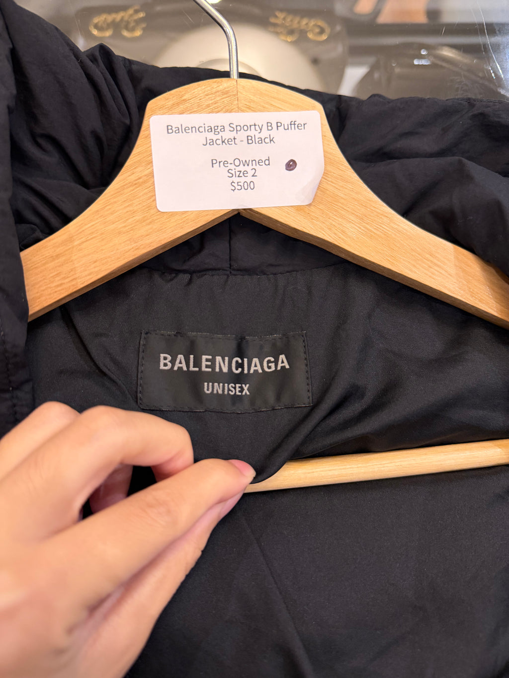 Balenciaga Sporty B Puffer
Jacket - Black