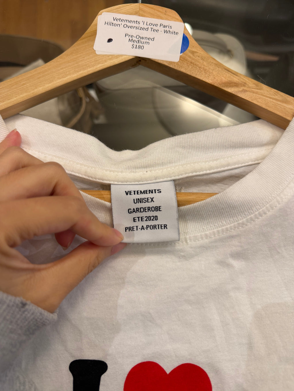 Vetements 'I Love Paris
Hilton' Oversized Tee