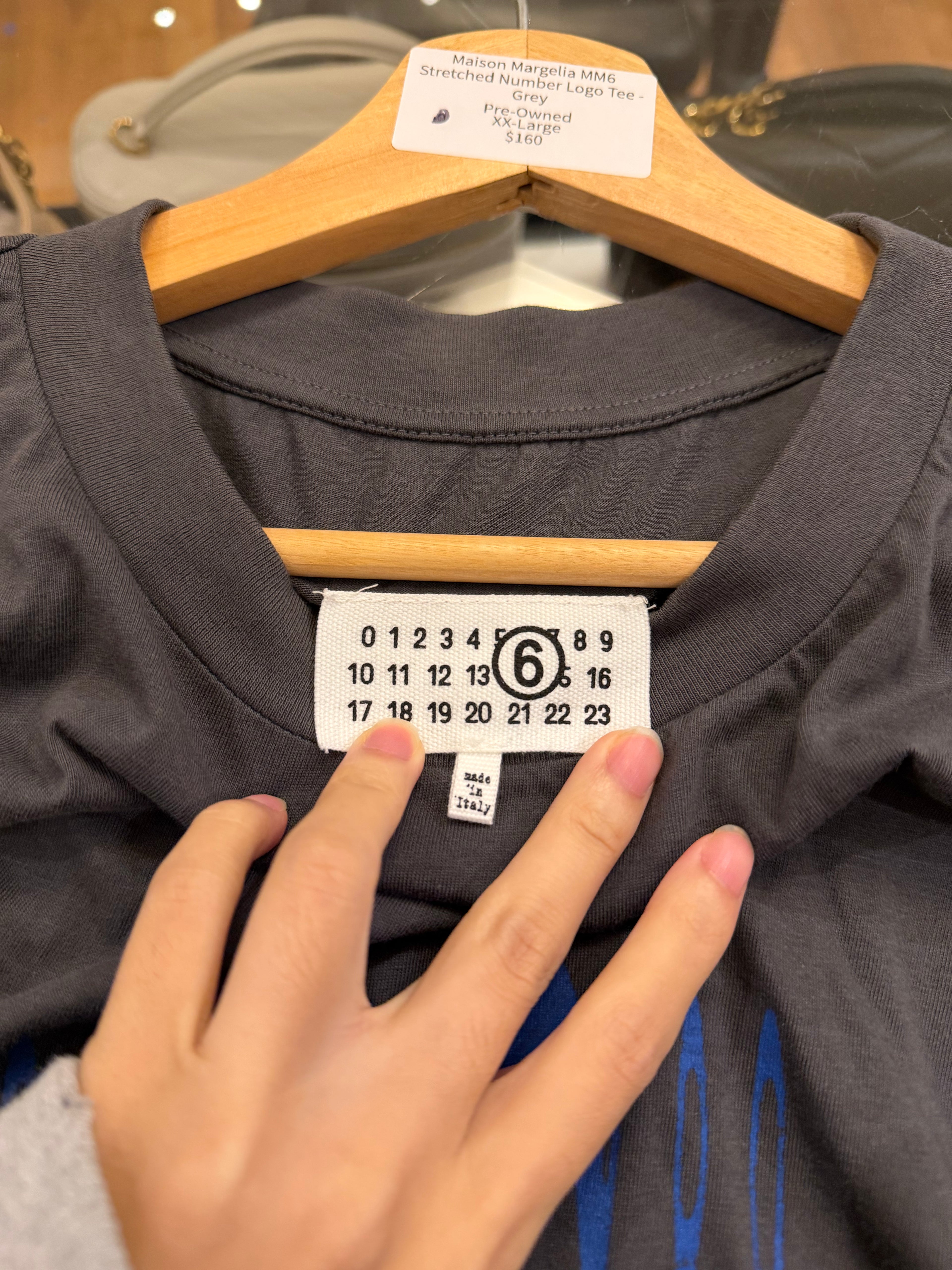 Maison Margelia MM6
Stretched Number Logo Tee