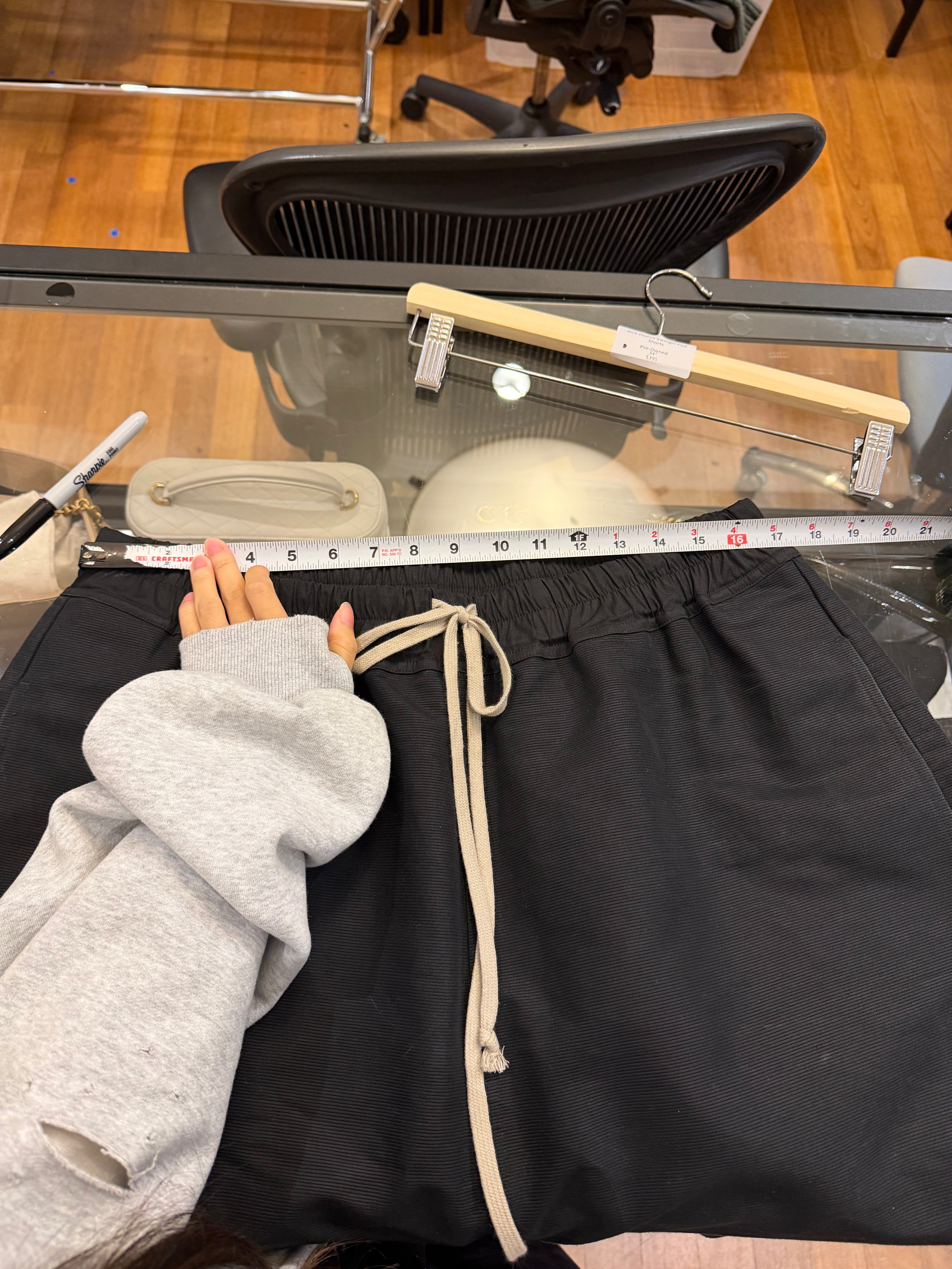Rick Owens Swinger Pod
Shorts