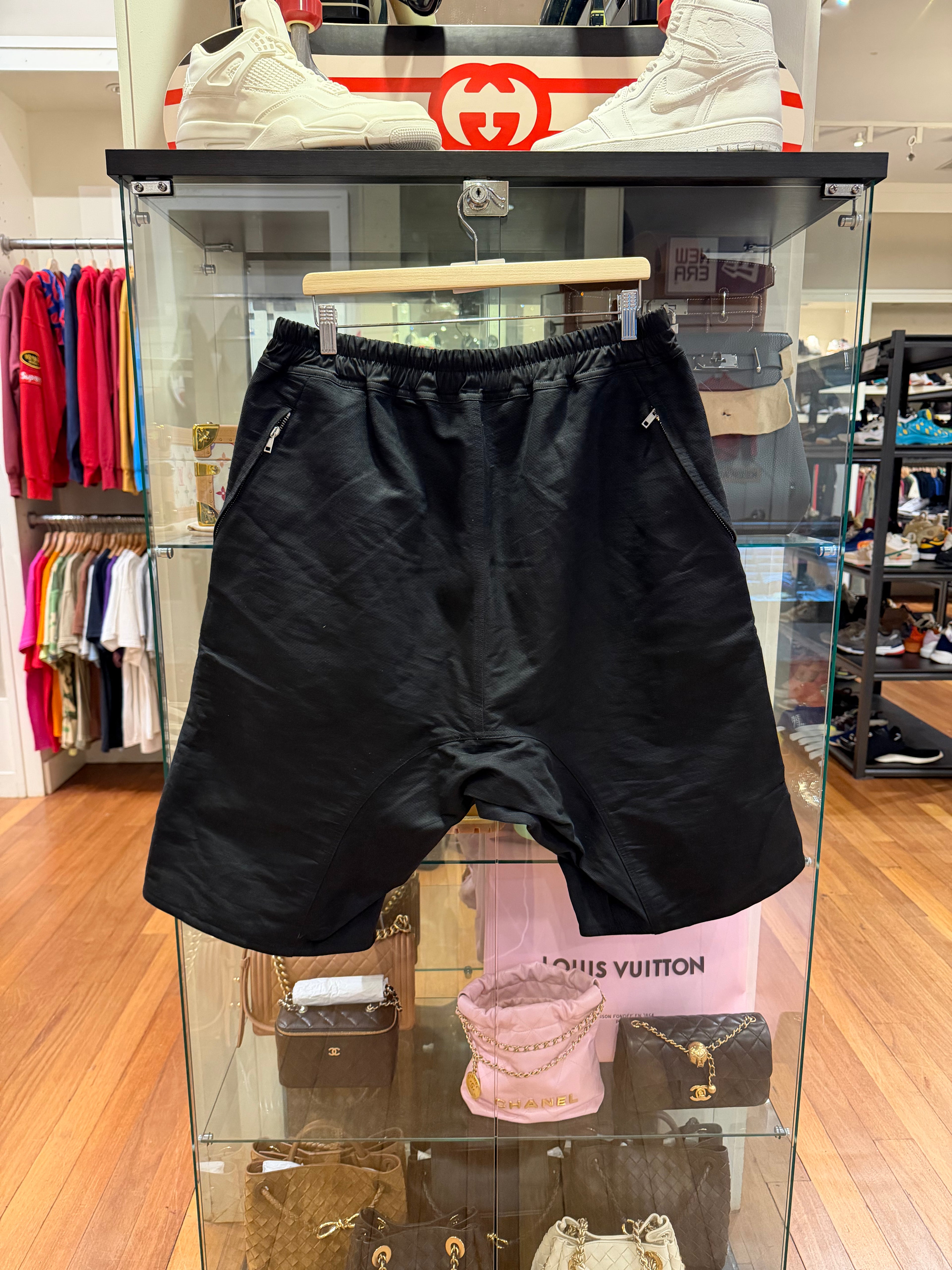 Rick Owens Swinger Pod
Shorts