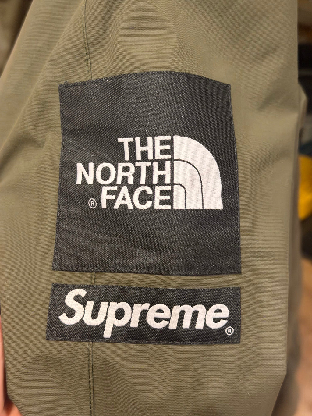 Supreme x The North Face SS17 Trans Antarctica Expedition Jacket a Olive