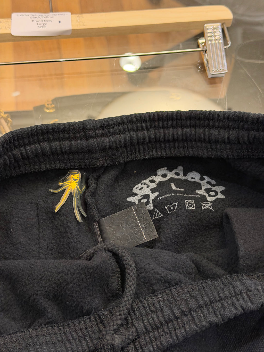 Sp5der Beluga Sweatpants-Black/Yellow