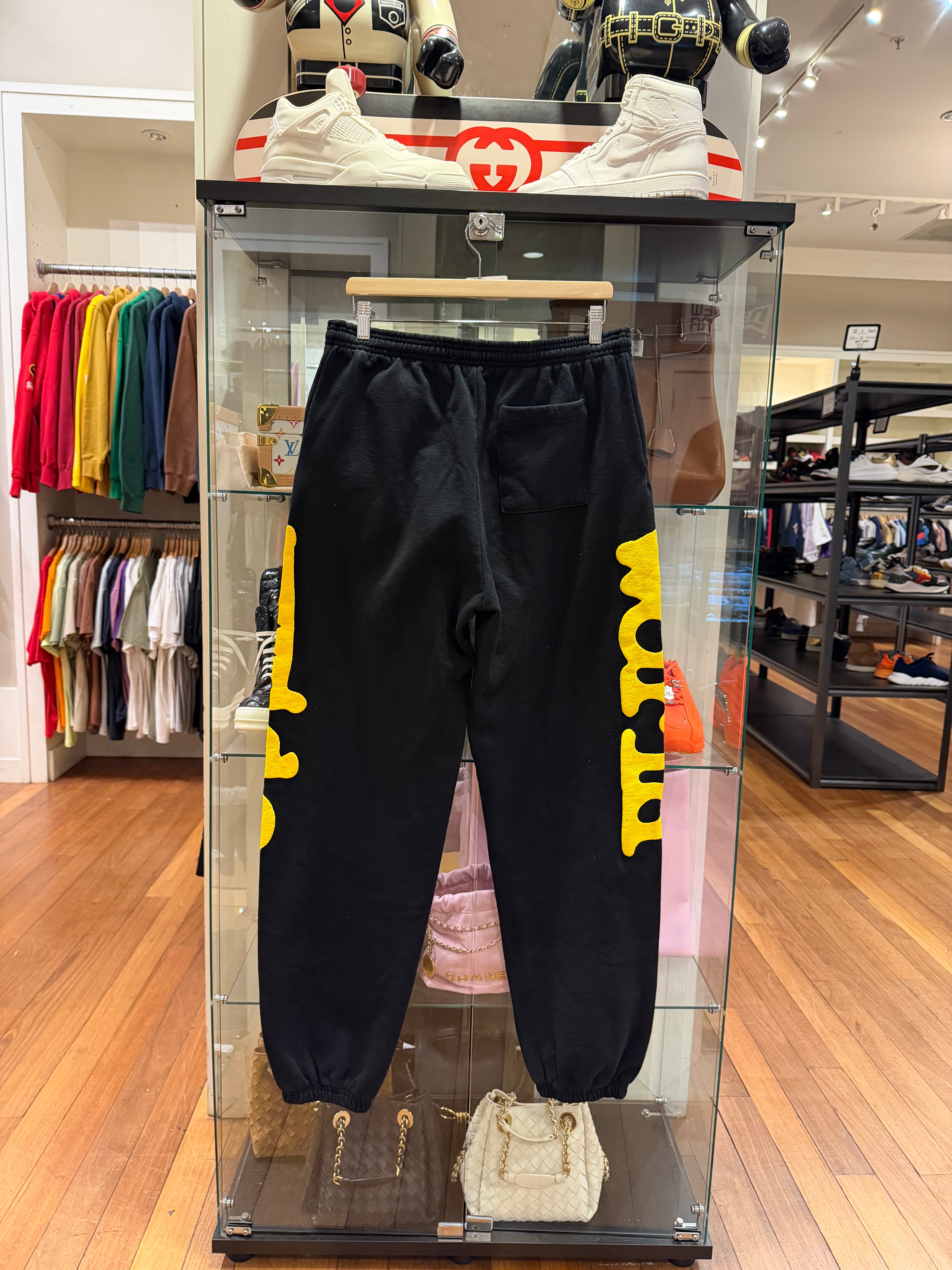 Sp5der Beluga Sweatpants-Black/Yellow