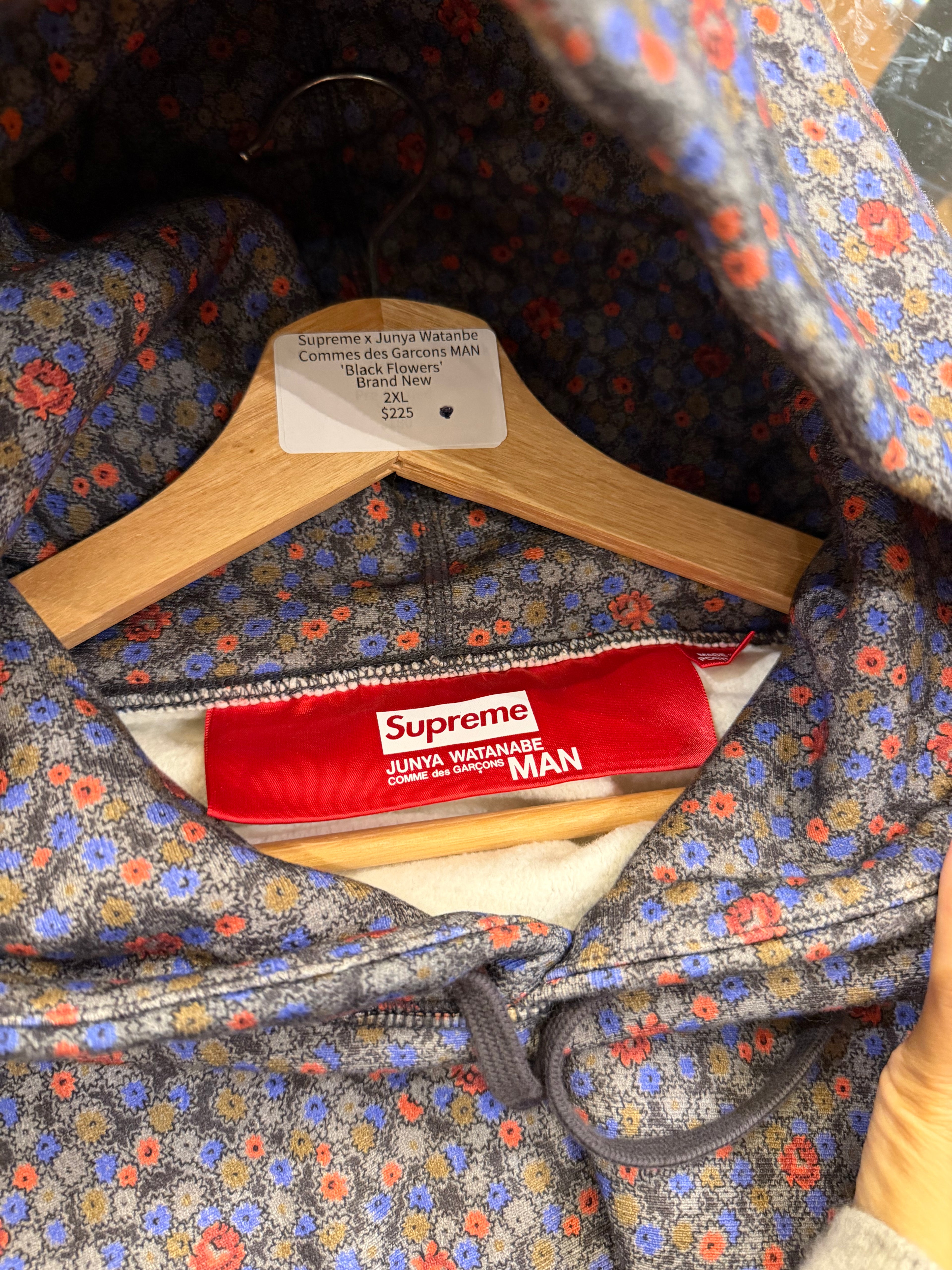 Supreme x Junya Watanbe Commes des Garcons MAN'Black Flowers'