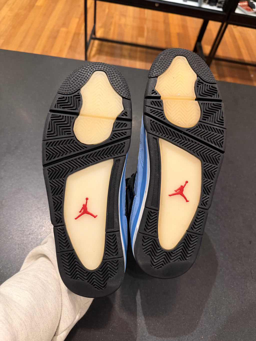 Travis Scott x Jordan 4 Retro “Cactus Jack”