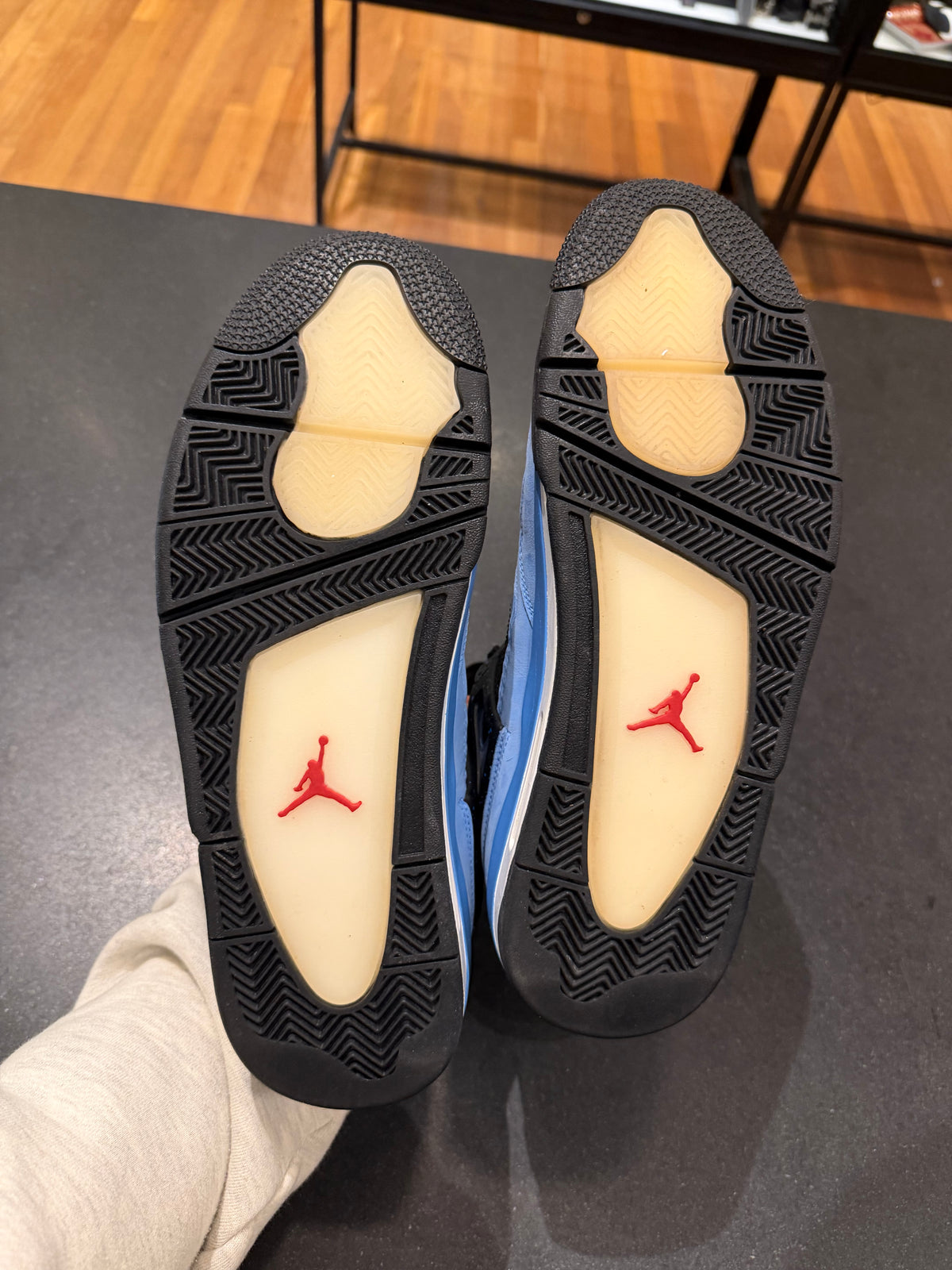 Travis Scott x Jordan 4 Retro “Cactus Jack”