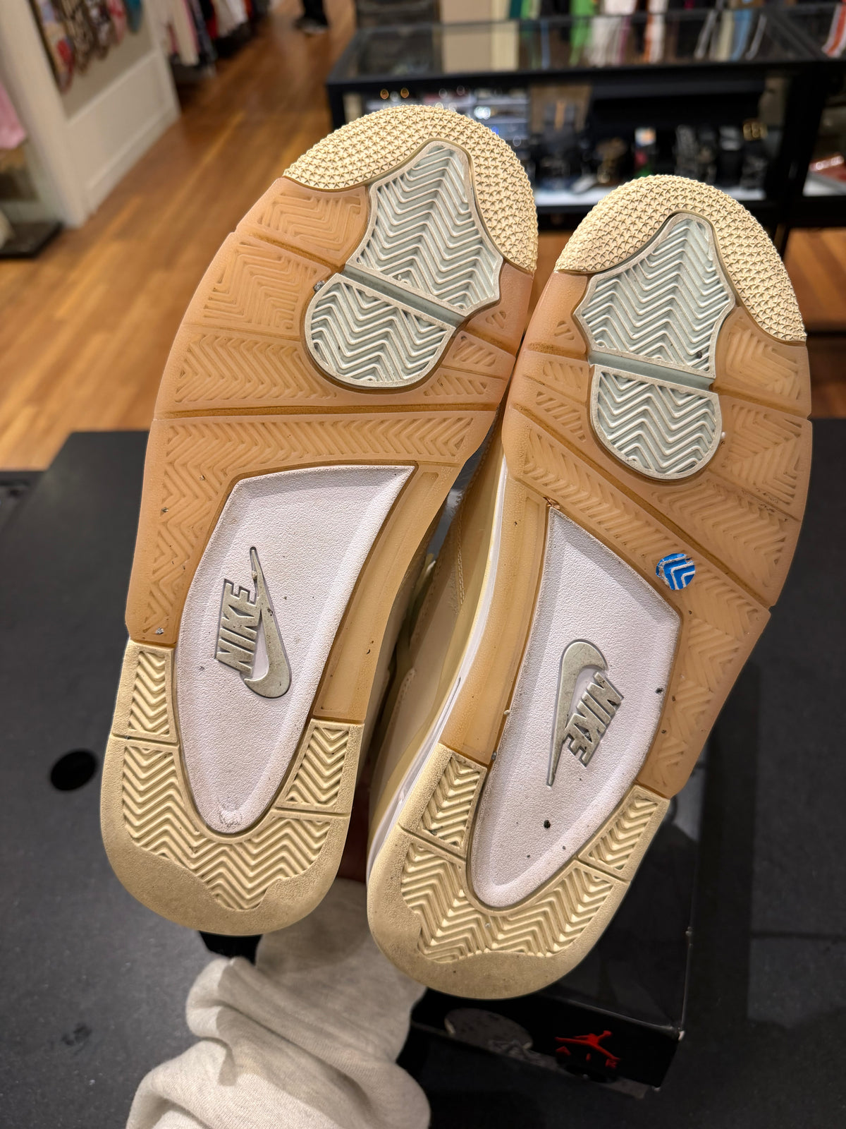 Off-White x Jordan 4 Retro SP “Sail” (WMN)