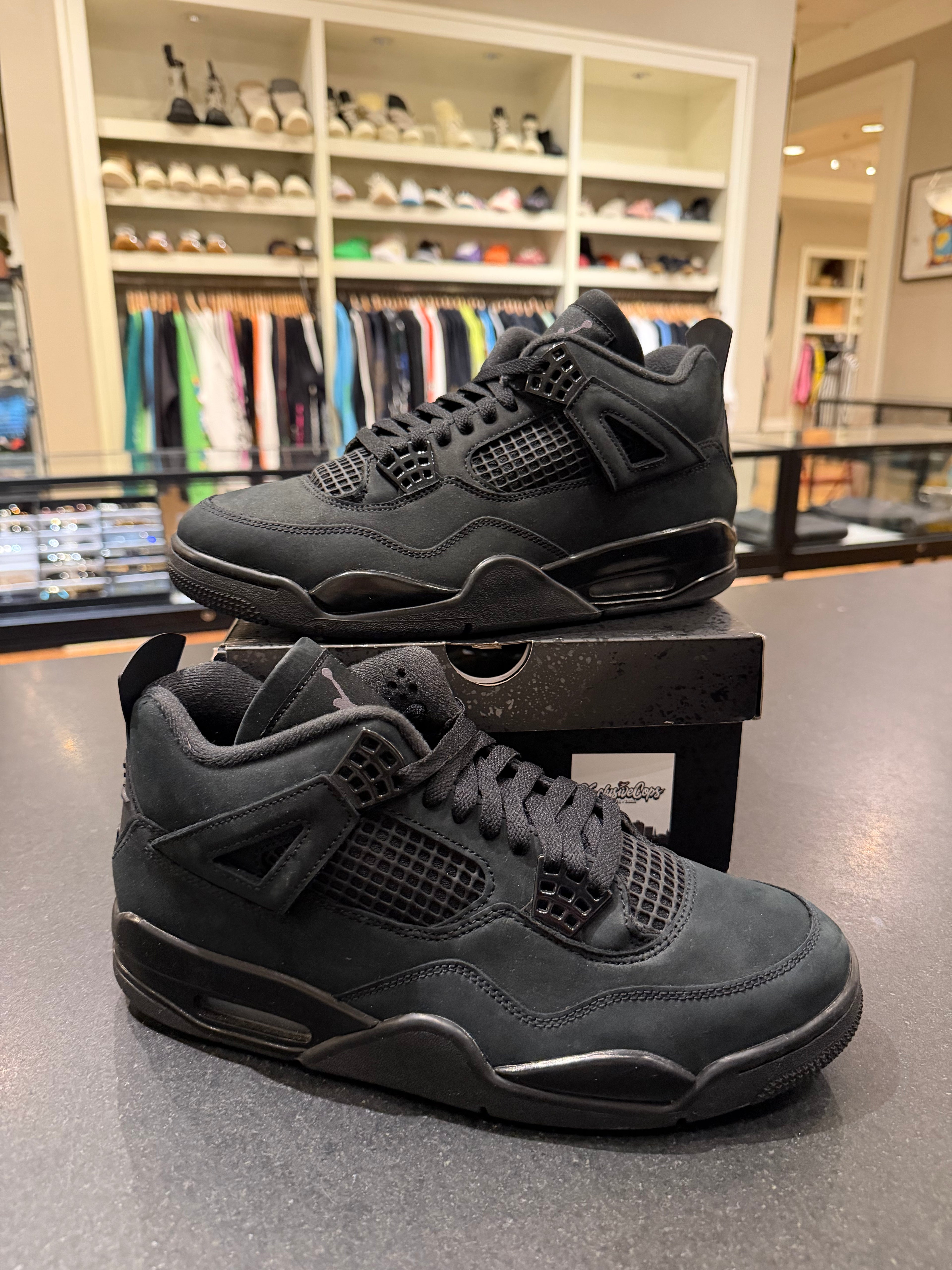 Jordan 4 Retro “Black Cat” (2025)