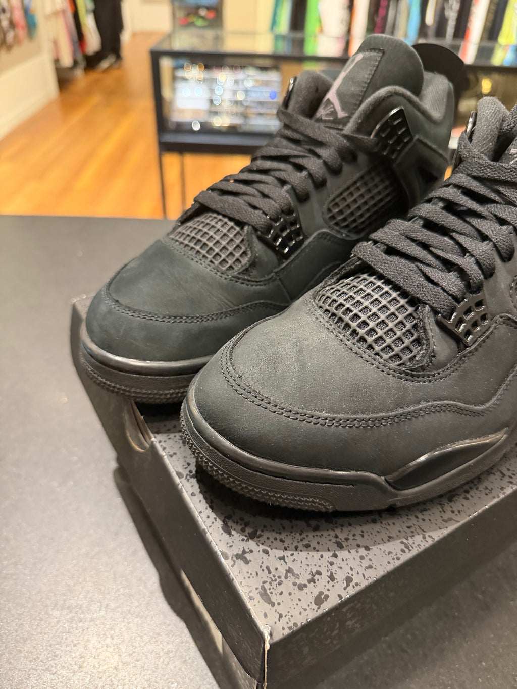 Jordan 4 Retro “Black Cat” (2025)