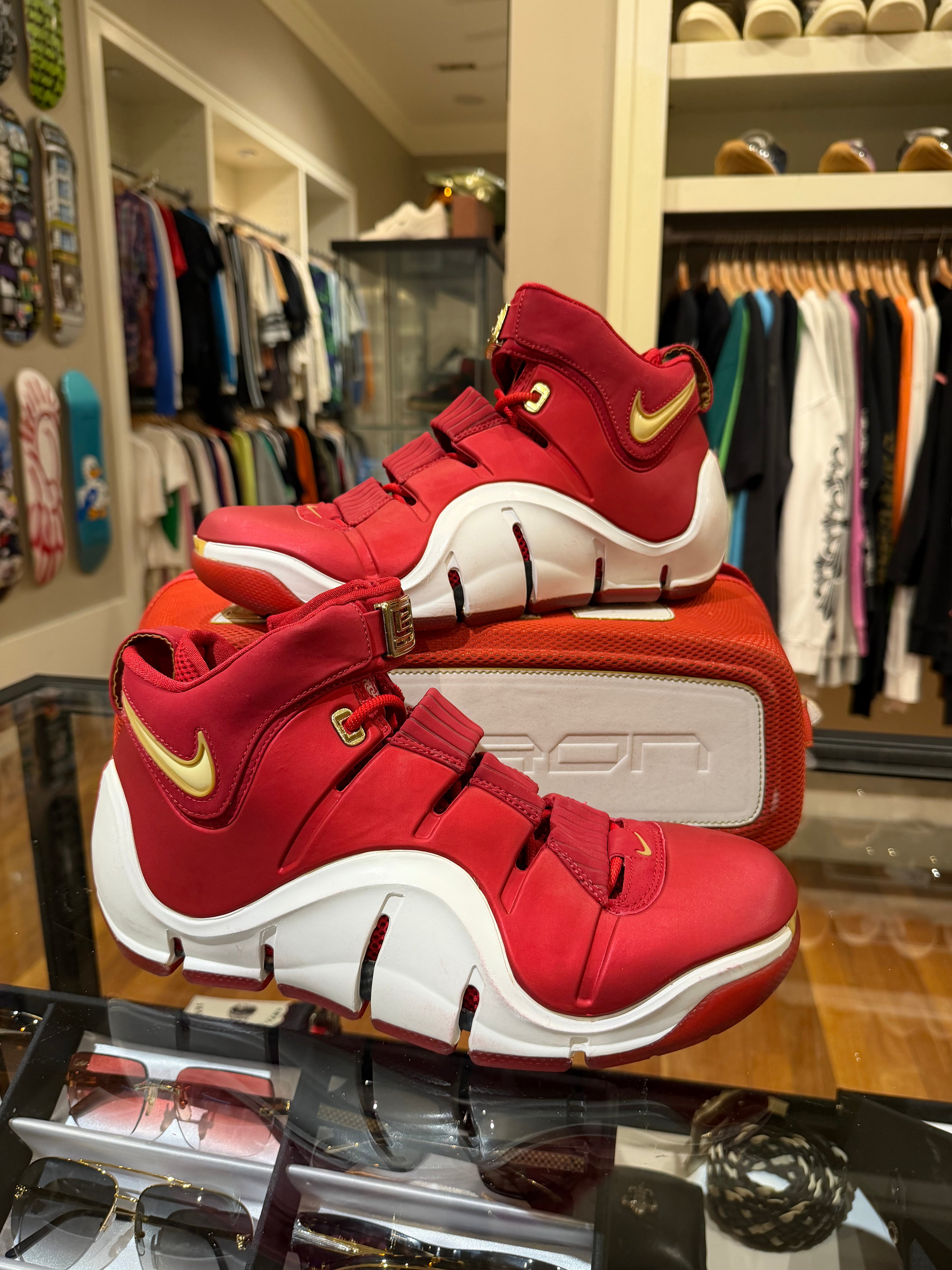 Nike Zoom LeBron 4 “China” (2006)