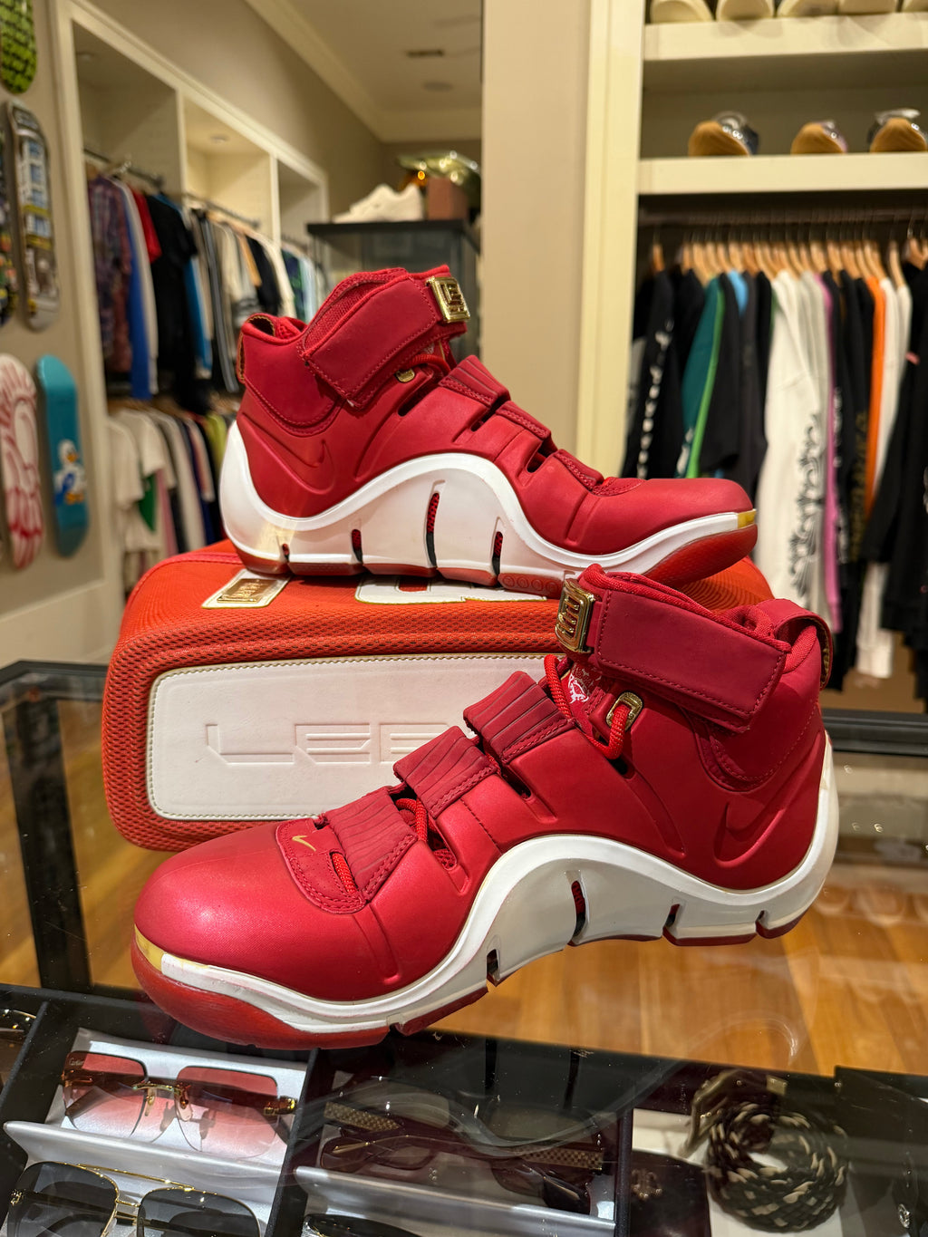 Nike Zoom LeBron 4 “China” (2006)