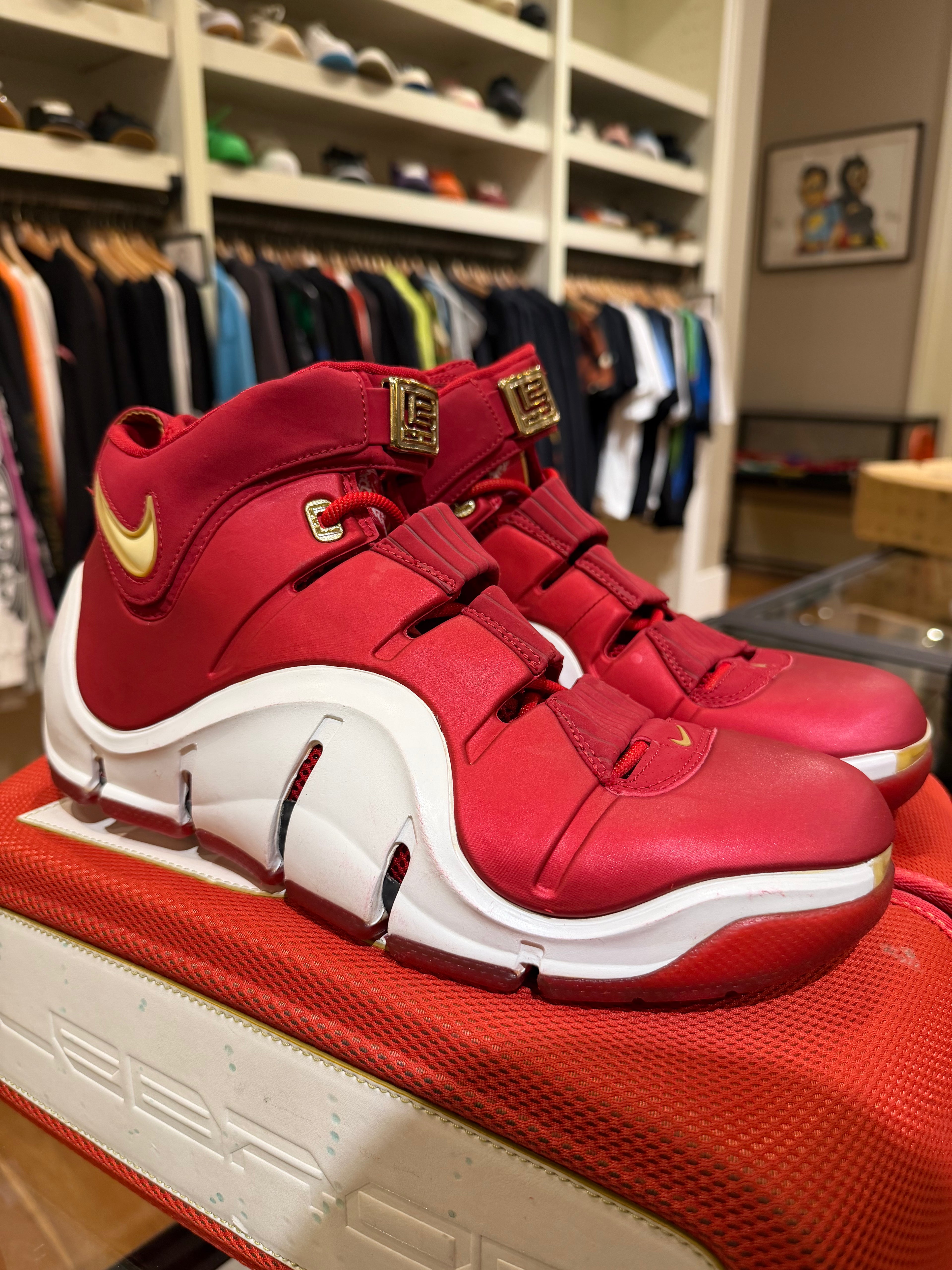 Nike Zoom LeBron 4 “China” (2006)