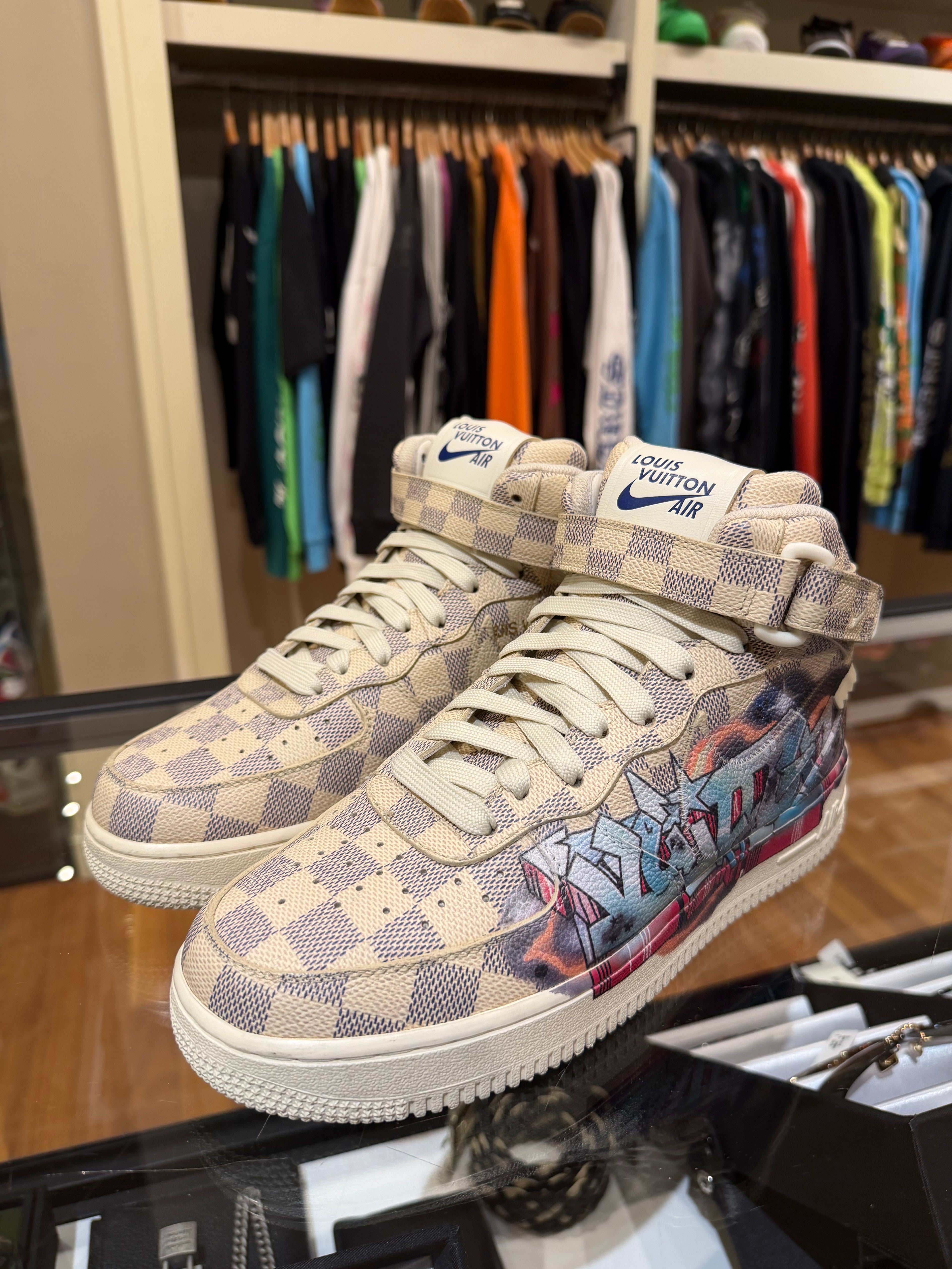 Louis Vuitton x Nike Air Force 1 Mid - Graffiti Damier